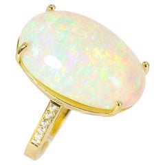 Anello Georgios Collections in oro giallo 18 carati con opale ovale e diamanti