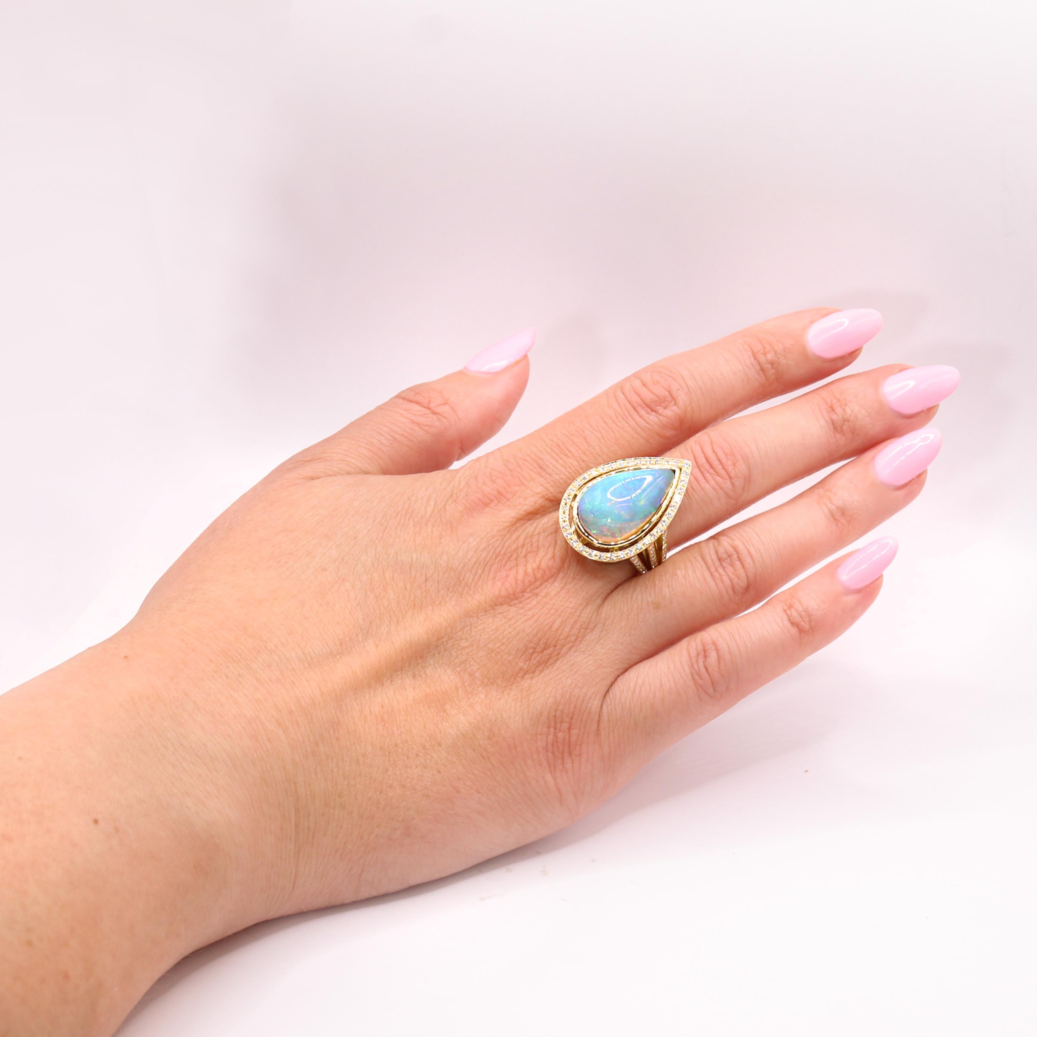 Georgios Collections Bague en or jaune 18 carats avec opale poire et diamants Pour femmes en vente
