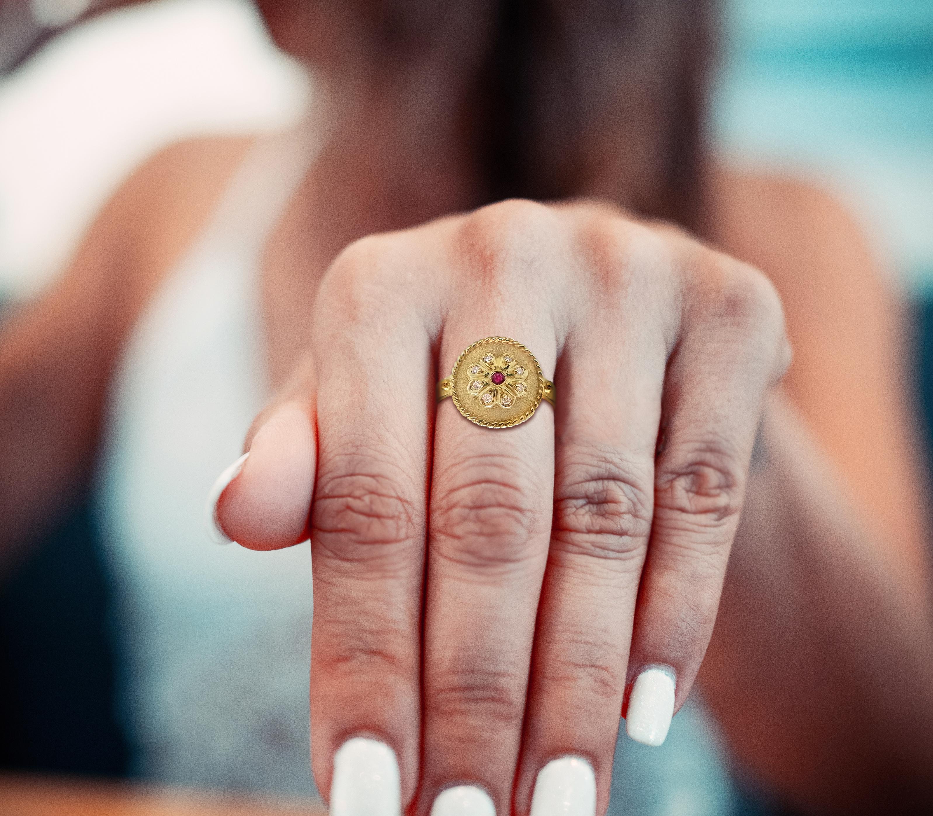 Taille brillant Georgios Collections Bague à anneau rond en or jaune 18 carats, rubis et diamants en vente