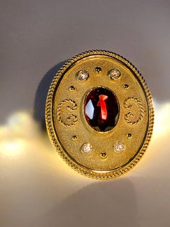 Collections Georgios or jaune 18 carats Pendentif de forme ovale en diamants et rubis