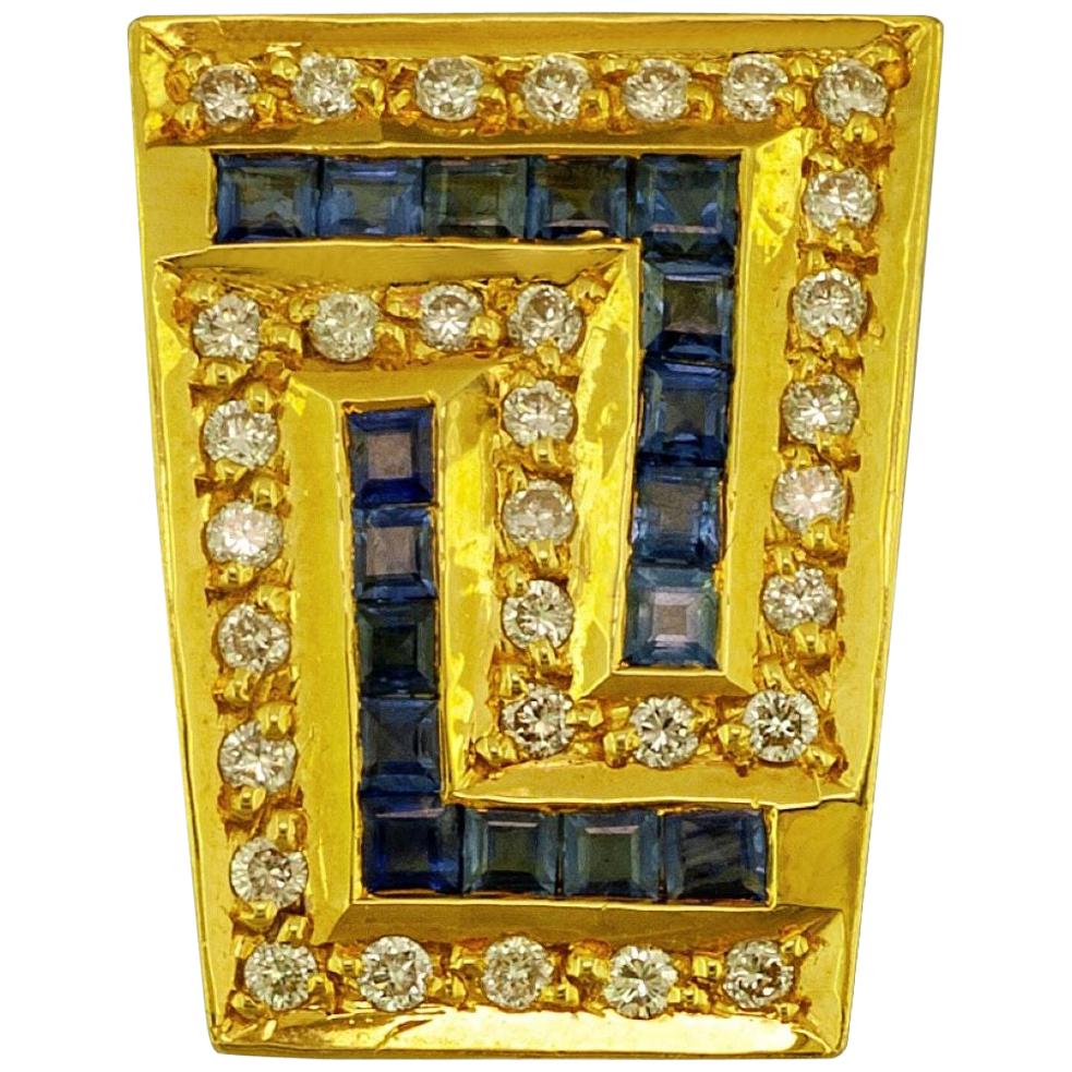 Colgante Llave Griega de Zafiro y Diamante en Oro Amarillo de 18 Kilates Georgios Collections