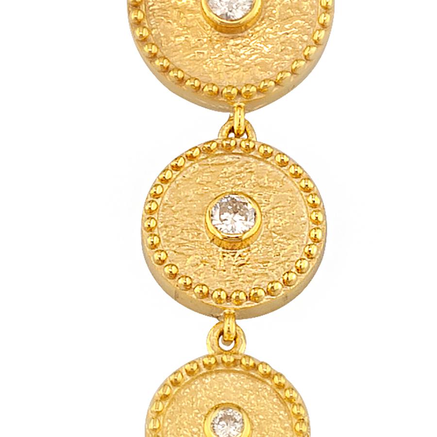 Georgios Collections Kleiner Diamant-Tropfen-Anhänger und Kette aus 18 Karat Gelbgold Damen im Angebot