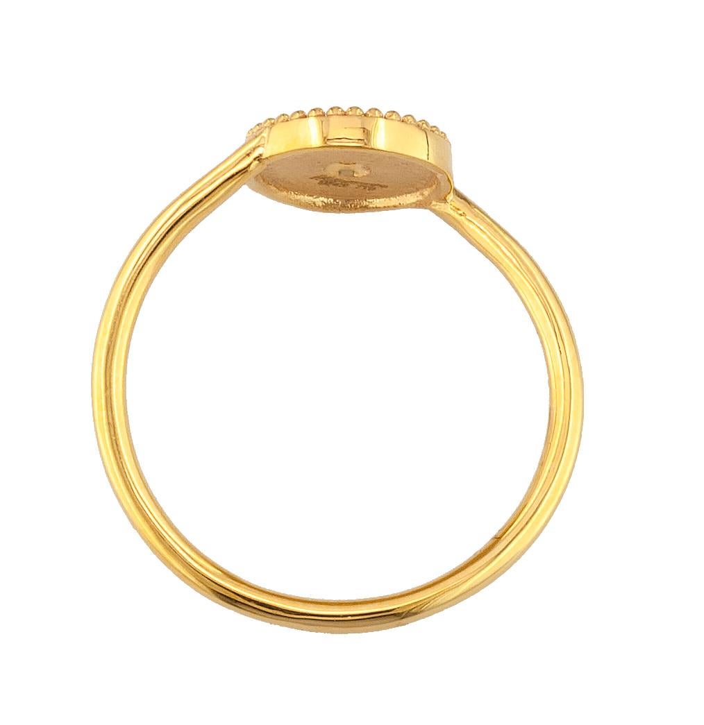 Taille brillant Georgios Collections Bague à anneau fin solitaire en or jaune 18 carats avec diamants ronds en vente