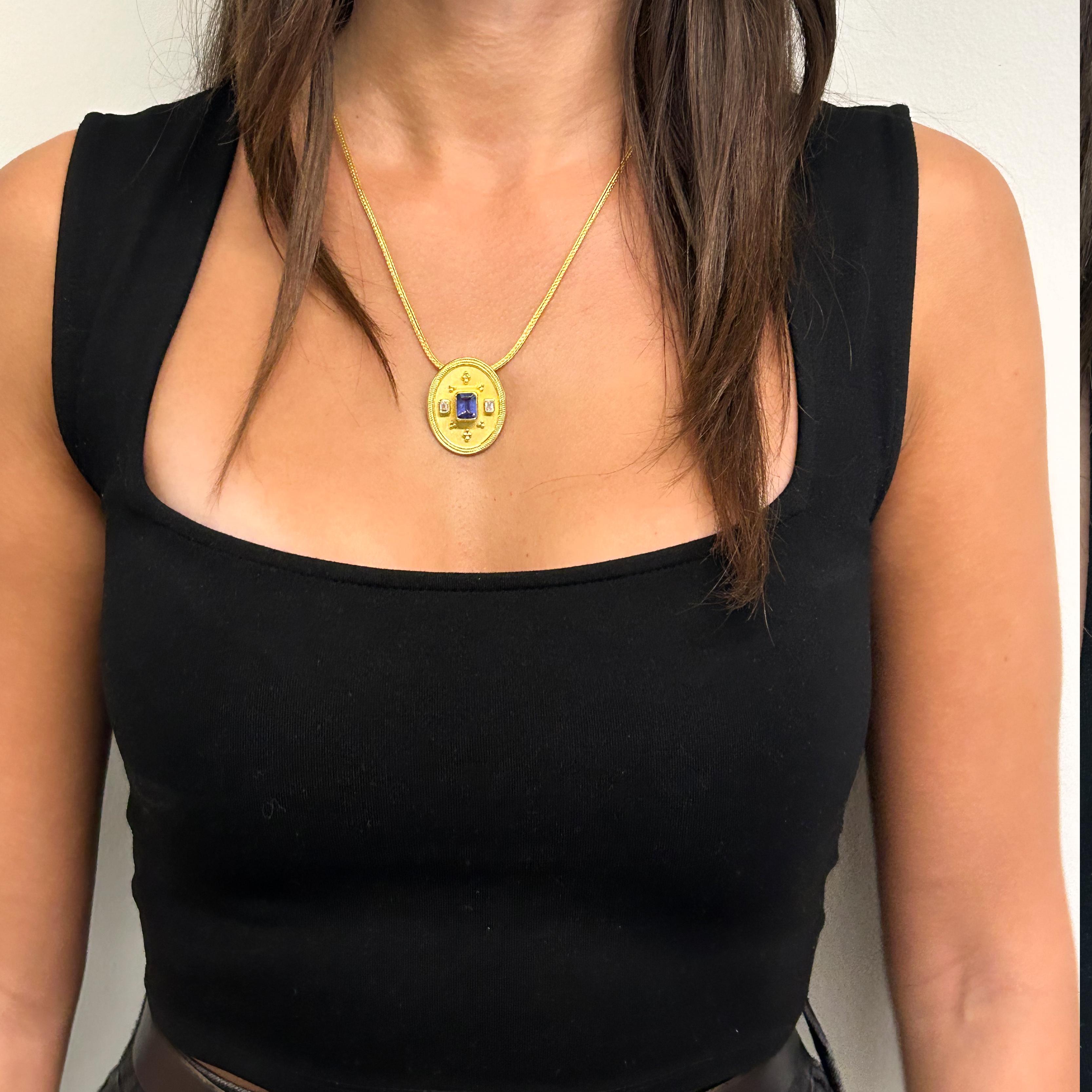 Georgios Collections Pendentif en or jaune 18 carats, tanzanite et diamant avec chaîne en vente 4