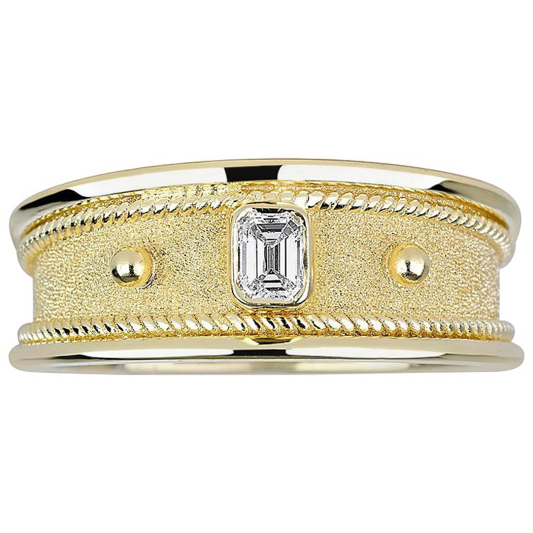 Georgios Kollektionen 18 Karat Gelbgold Unisex Smaragdschliff Diamant-Ring im Angebot