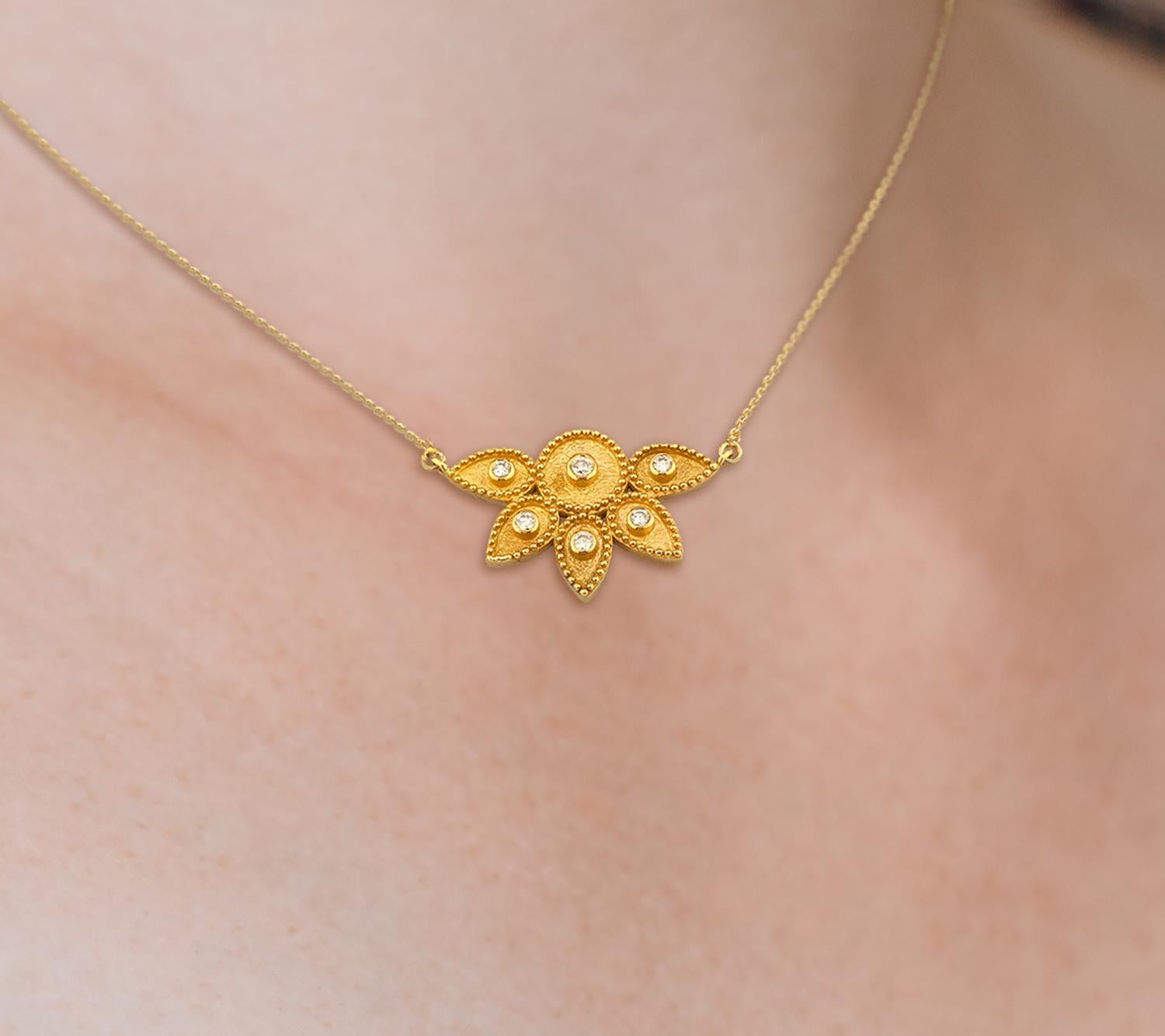 Collana con catena di diamanti bianchi in oro giallo 18 carati Georgios Collections in vendita 5