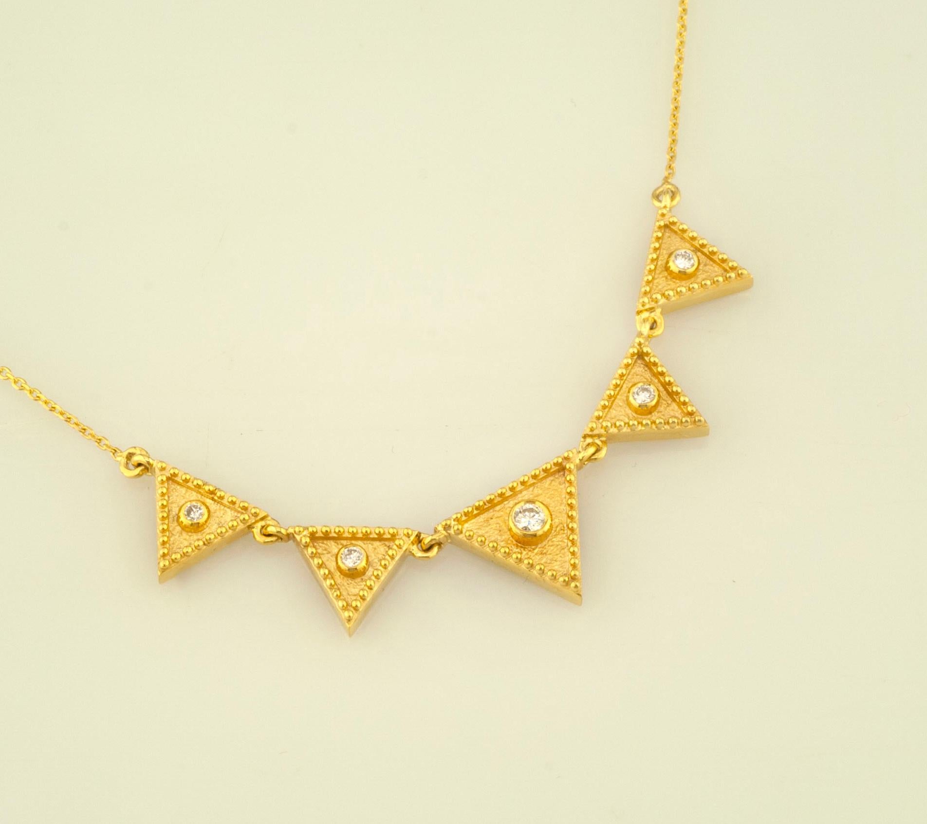 Georgios Kollektionen 18 Karat Gelbgold Weißer Diamant Kette Anhänger Halskette im Angebot 6