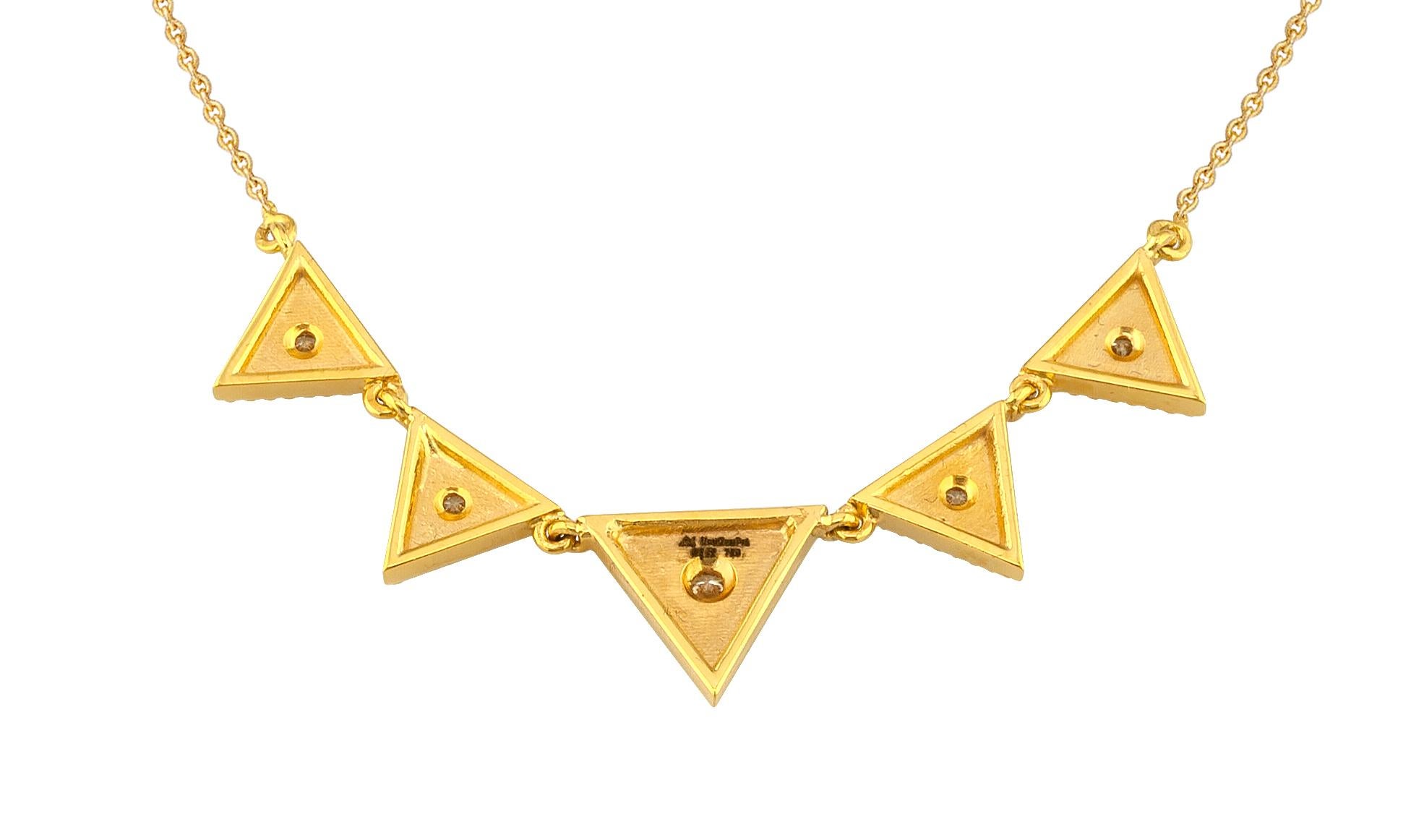 Georgios Kollektionen 18 Karat Gelbgold Weißer Diamant Kette Anhänger Halskette Damen im Angebot