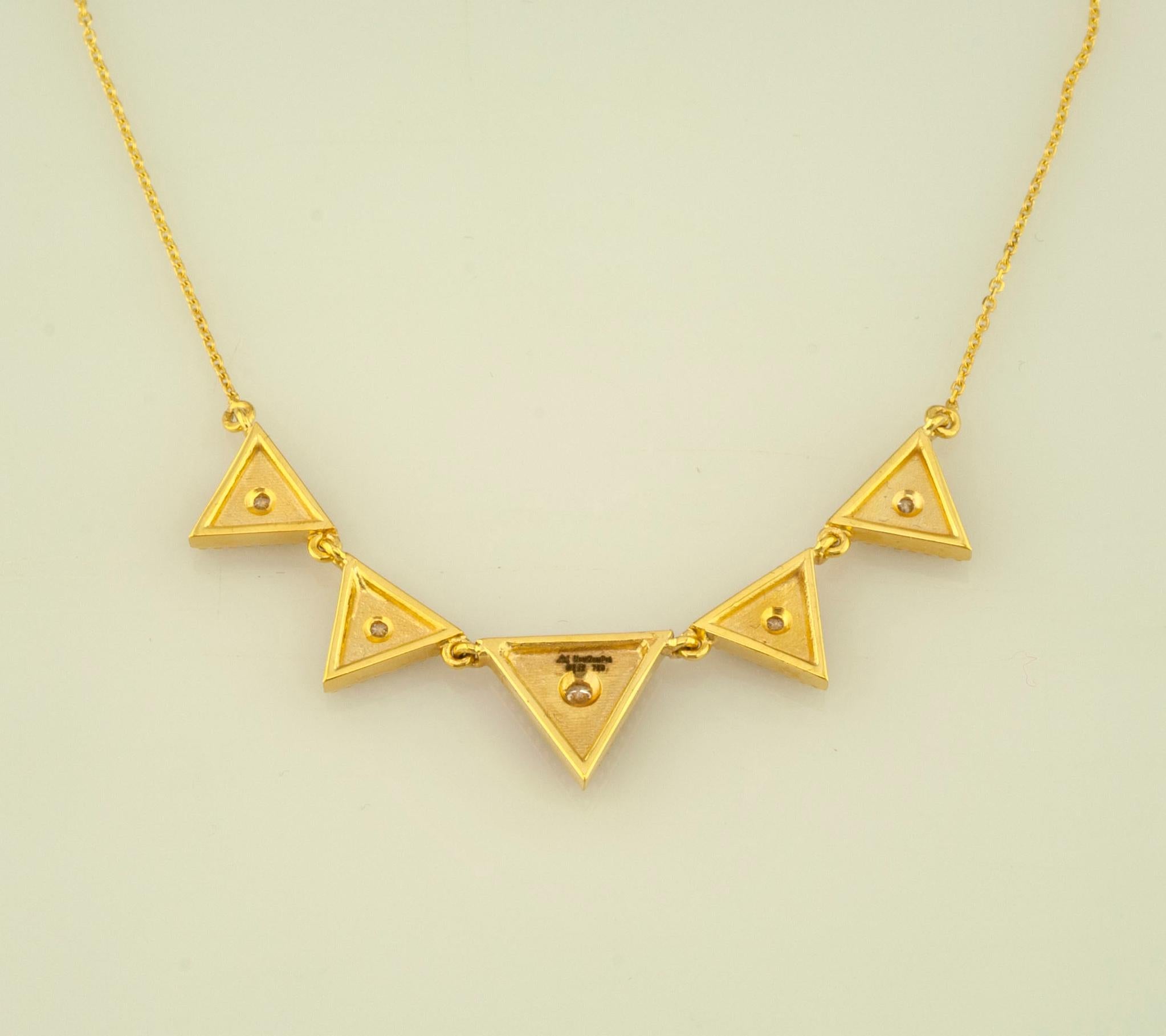 Georgios Kollektionen 18 Karat Gelbgold Weißer Diamant Kette Anhänger Halskette im Angebot 3
