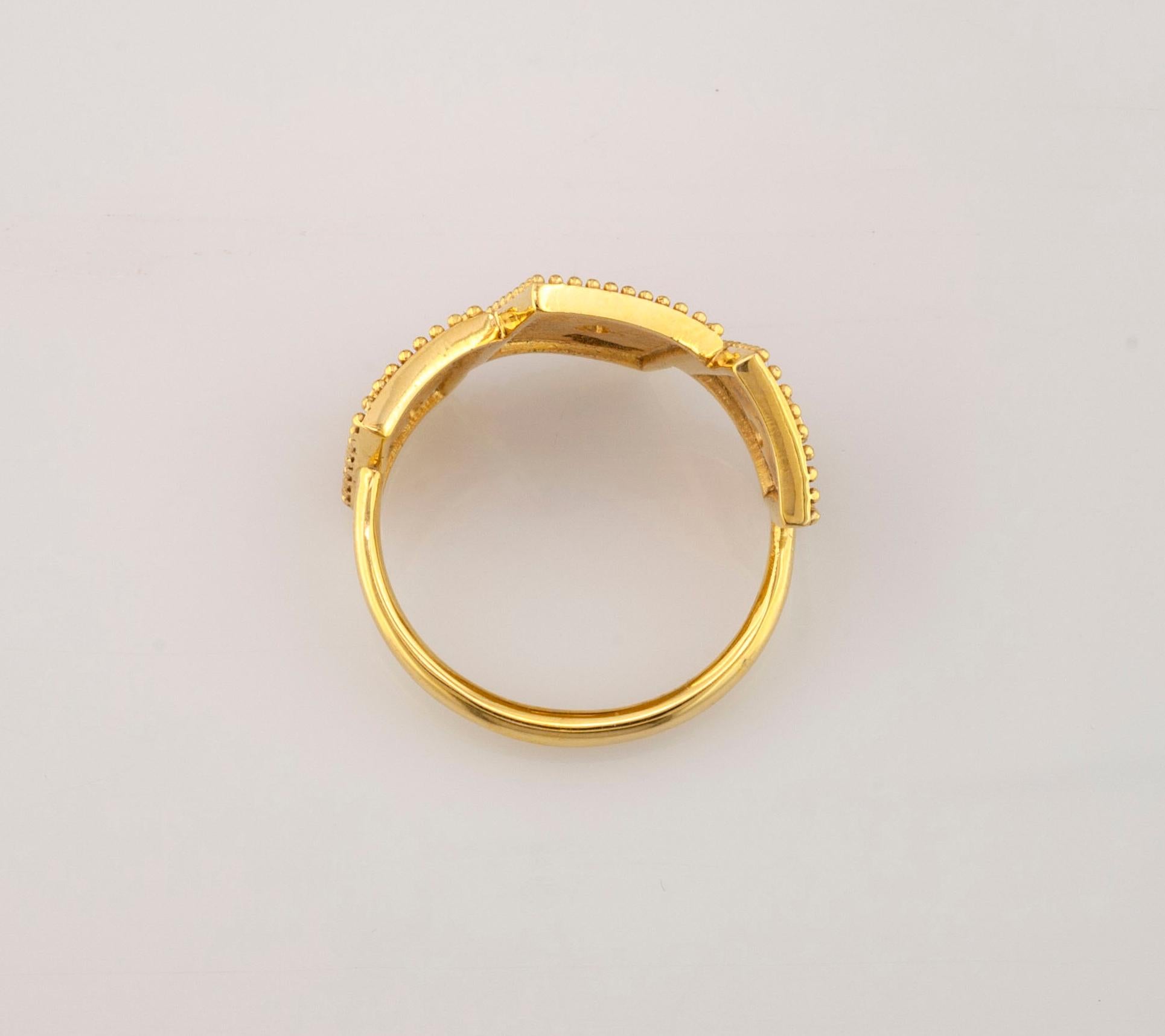 Georgios Collections 18 Karat Yellow Gold White Diamond Three-Stone Band Ring For Sale 1