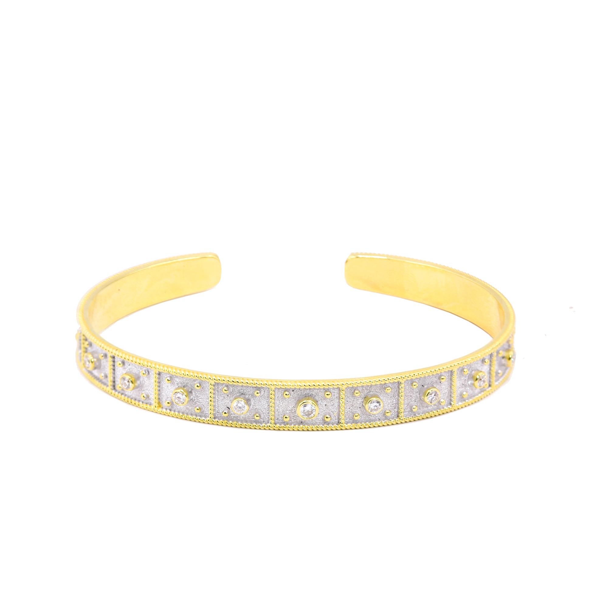 Byzantin Georgios Collections Bracelet jonc en or jaune 18 carats et diamants rhodiés blancs en vente