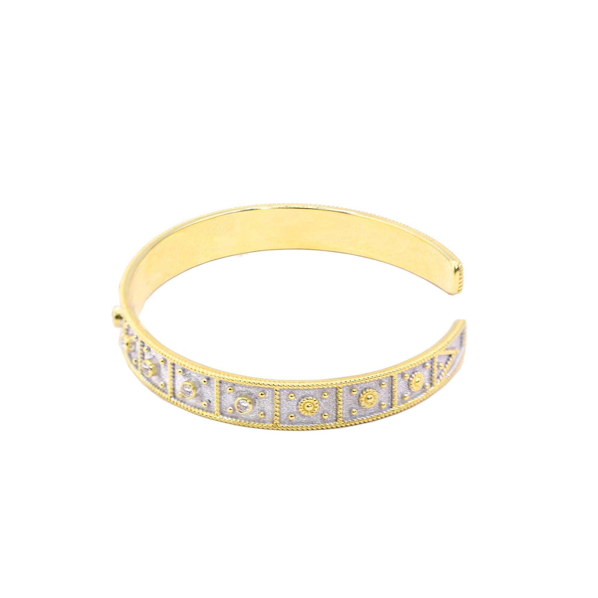 Georgios Collections Bracelet jonc en or jaune 18 carats et diamants rhodiés blancs Neuf - En vente à Astoria, NY