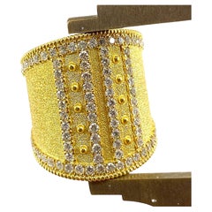 Georgios Kollektionen 18 Karat Gelbgold breiter Diamant und Granulation-Ring 