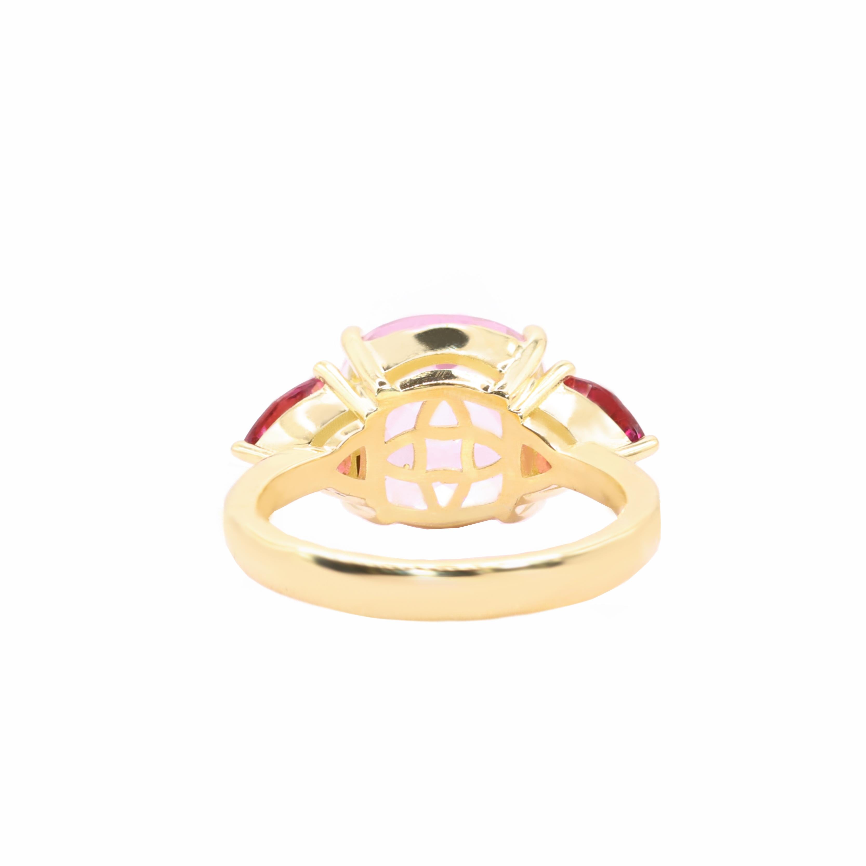 Georgios Collections 18 Karat Yellow Kunzite Cushion Ring with Tourmalines Corte cojín en venta