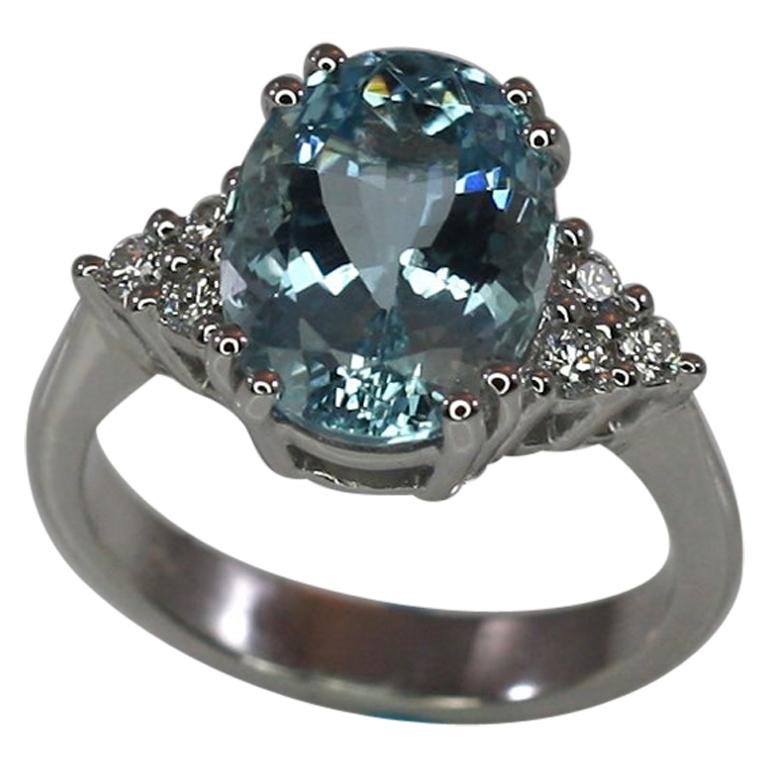 Georgios Collections 18 Karat YellowGold Aquamarine Solitaire Ring with Diamonds For Sale 2