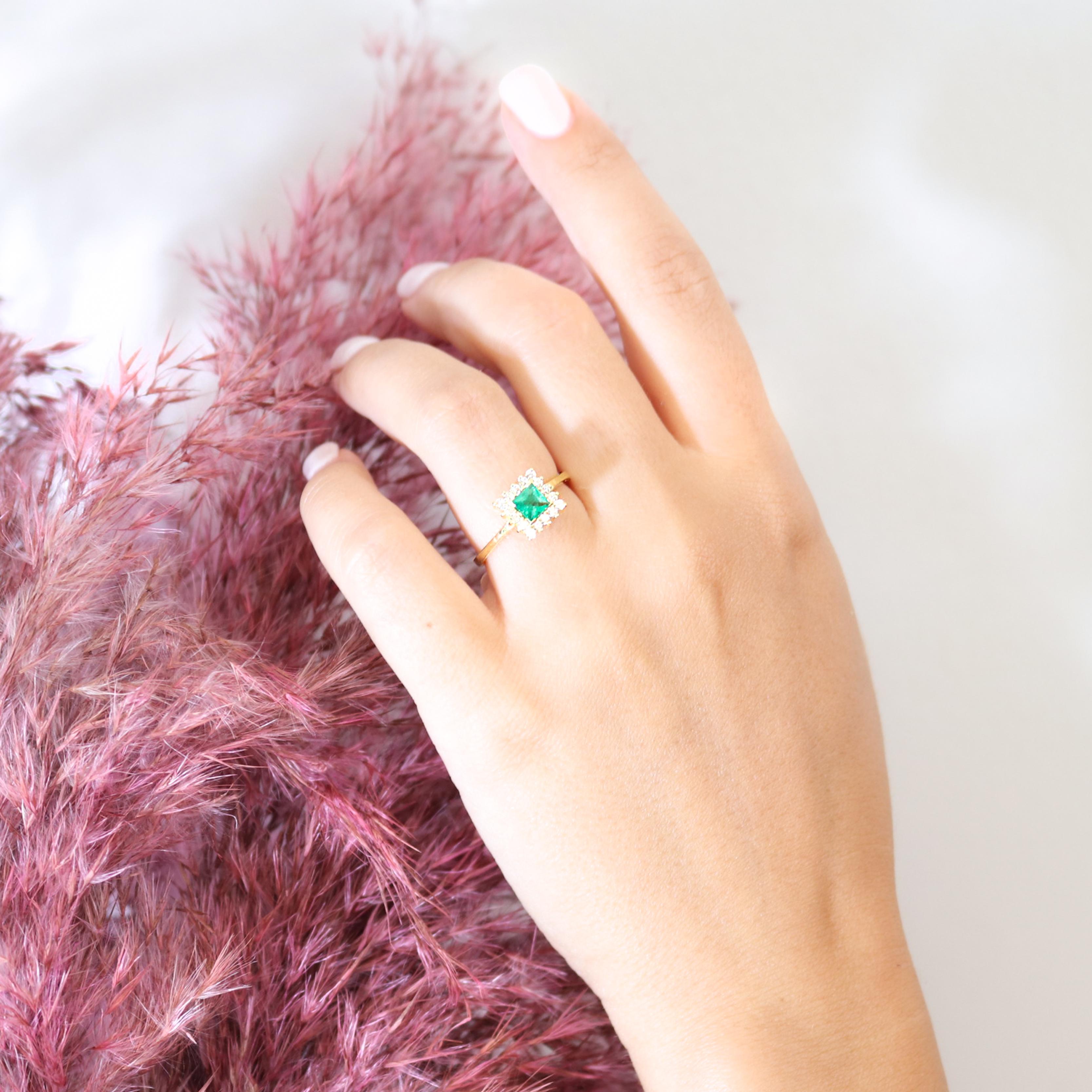 Georgios Collections 18K Yellow Gold Princess -Cut Emerald Ring with Diamonds For Sale 5