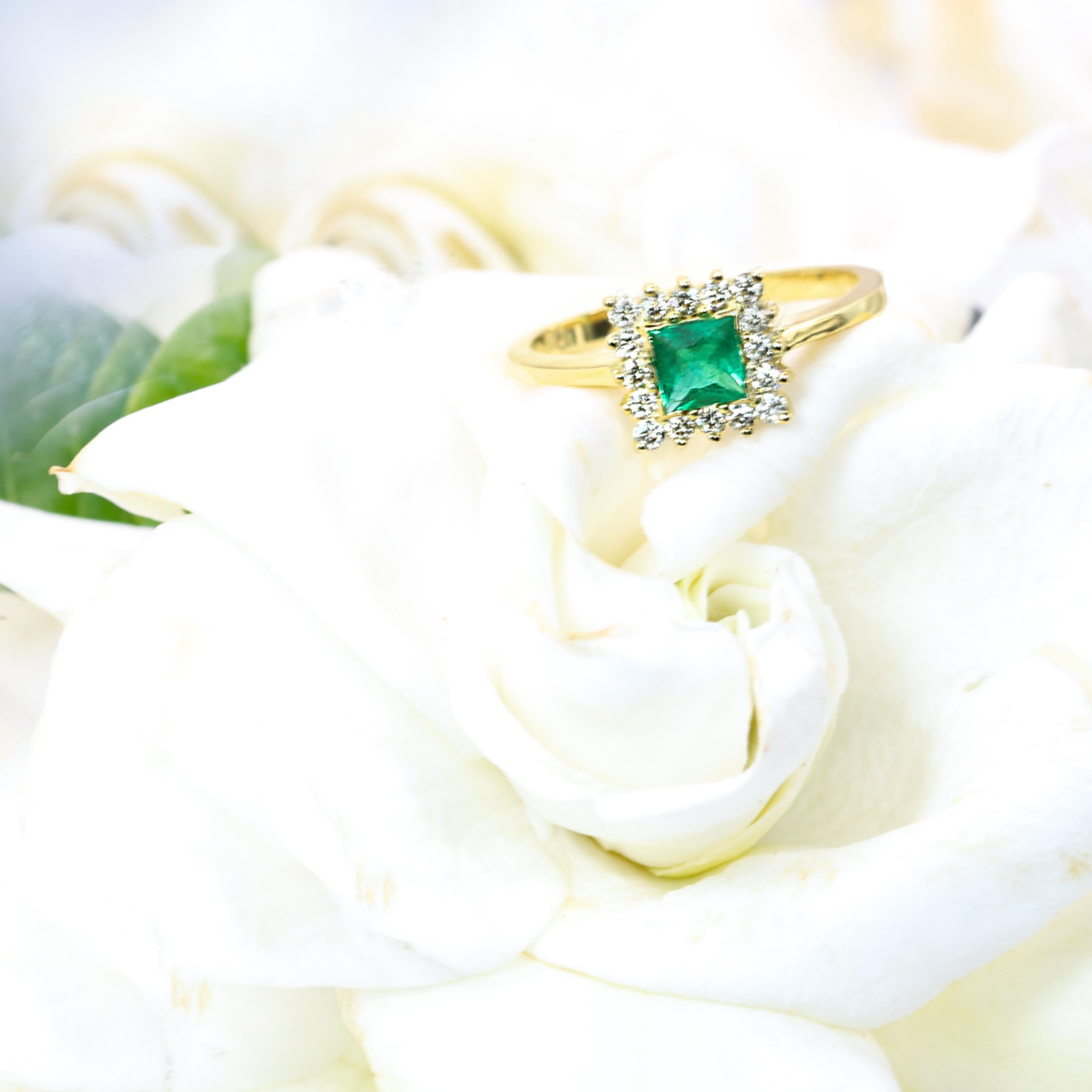 Women's Georgios Collections 18K Yellow Gold Princess -Cut Emerald Ring with Diamonds For Sale