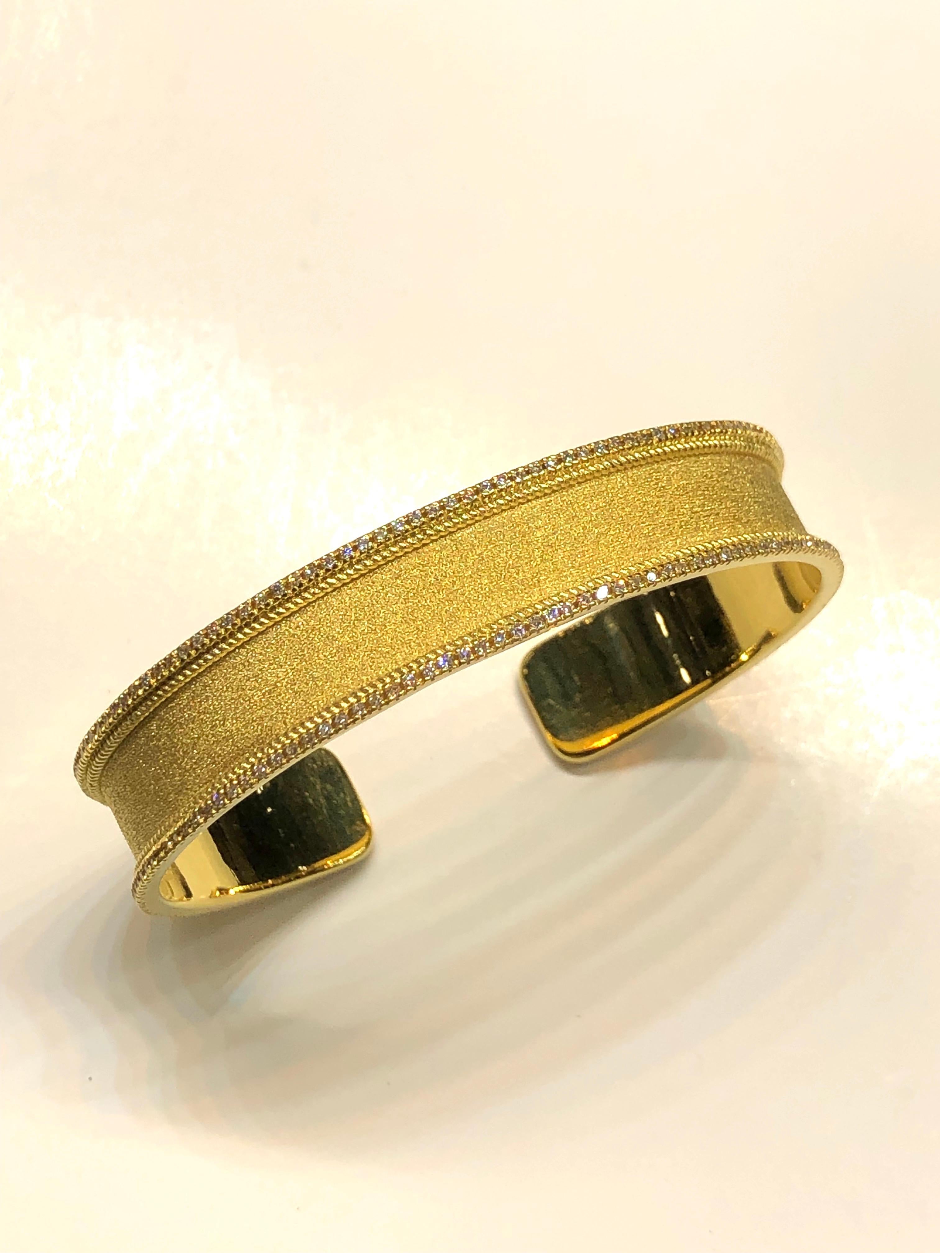 Georgios Collections 18 Karat Yellow Gold Diamond Bangle Bracelet In New Condition In Astoria, NY