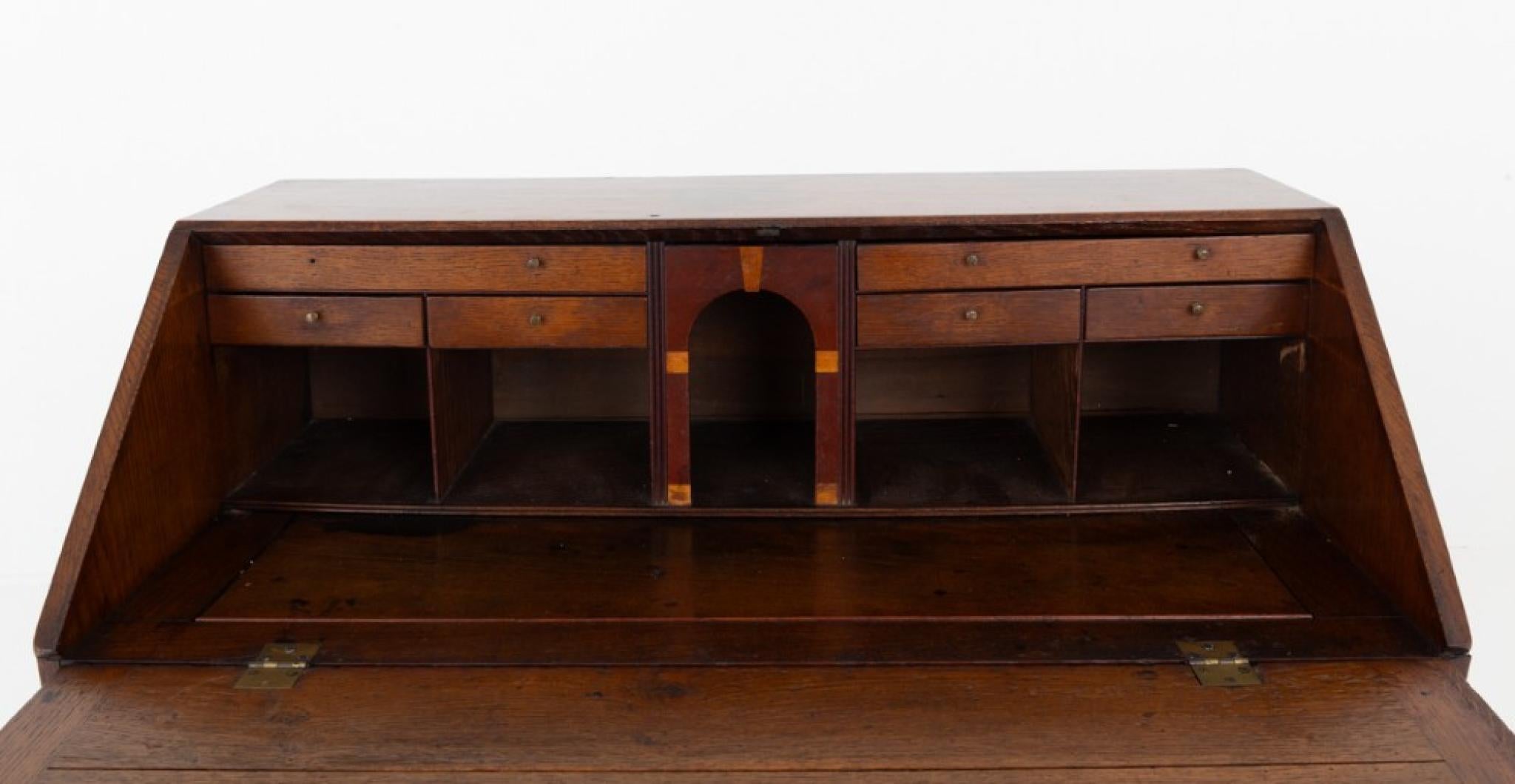 Georigian Bureau Desk Elm Period Antique In Good Condition For Sale In Potters Bar, GB