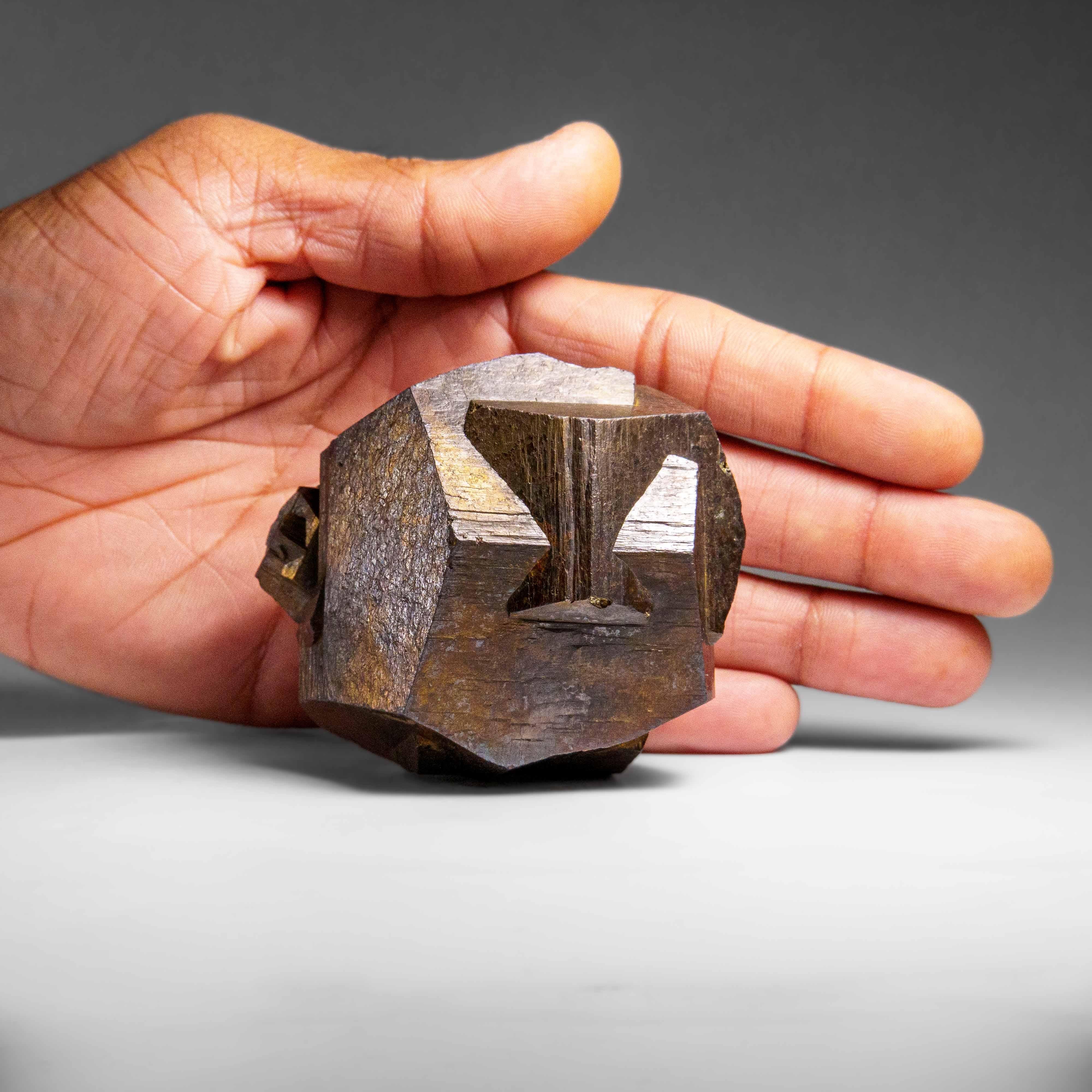 Colombien Géothite Psuedo Pyrite de Gachala, Colombie (610.6 grammes) en vente