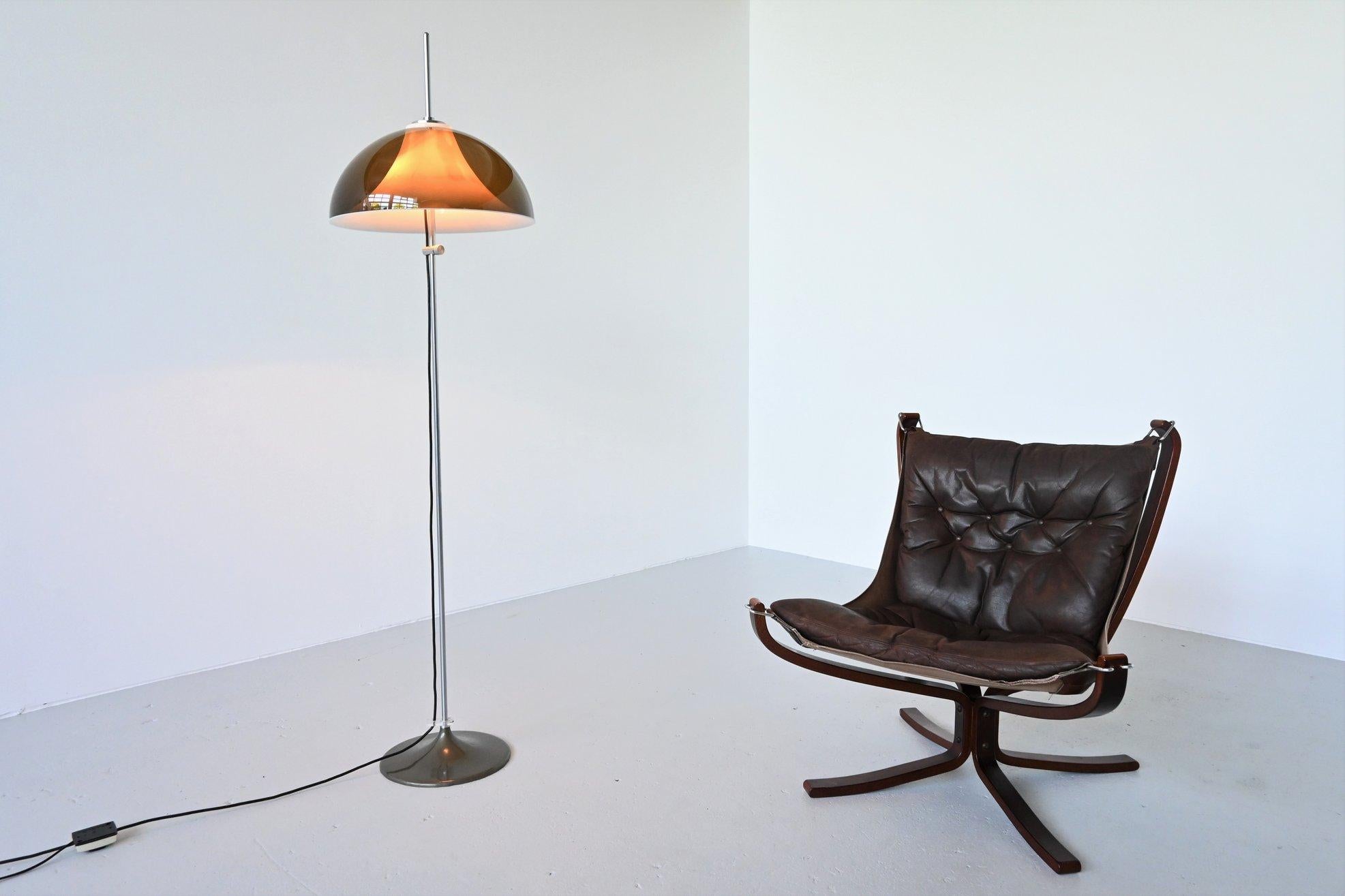 Gepo Acrylic Floor Lamp Gino Sarfatti Style, the Netherlands, 1960 4