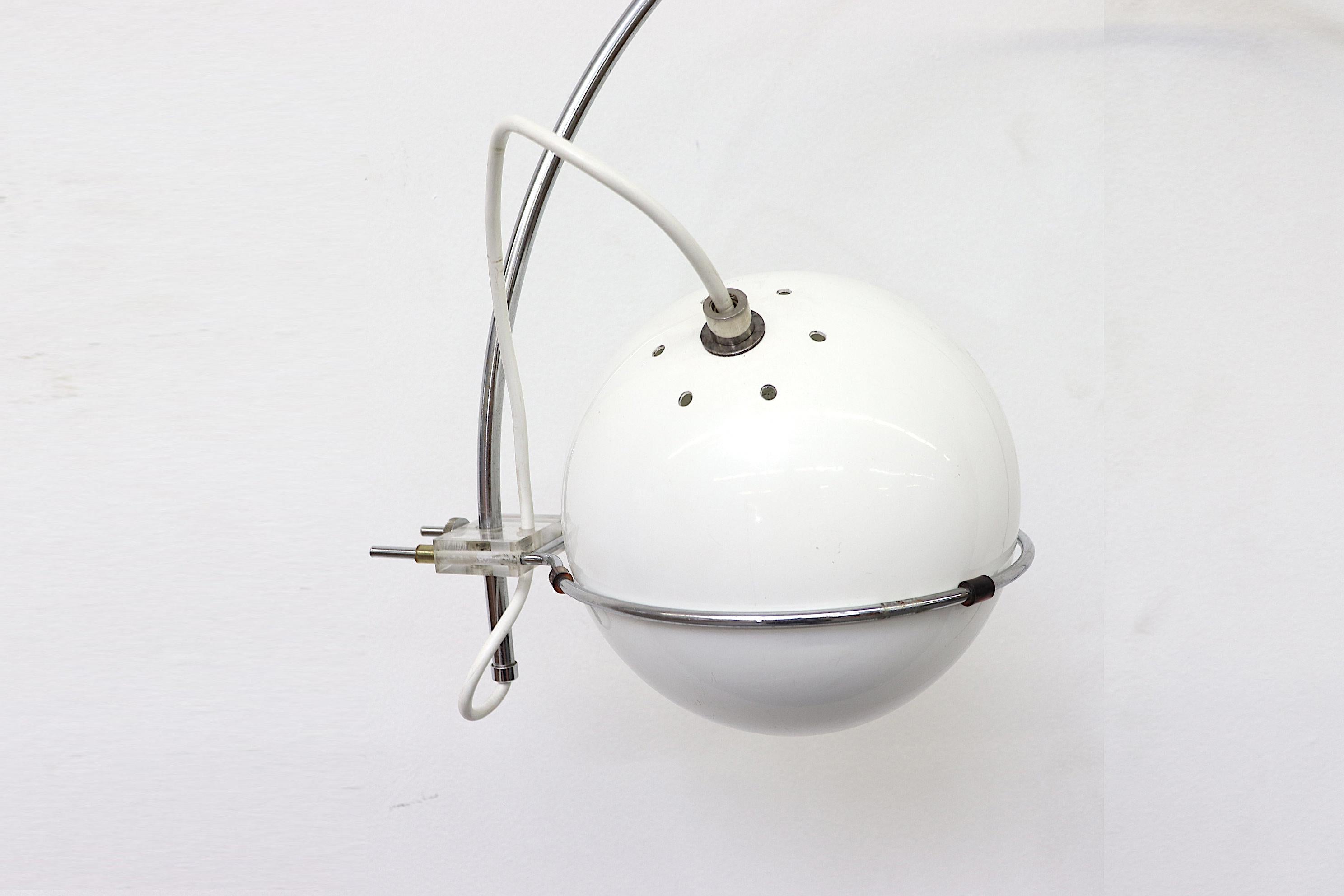 Gepo Arc Wall Lamp White and Chrome 4