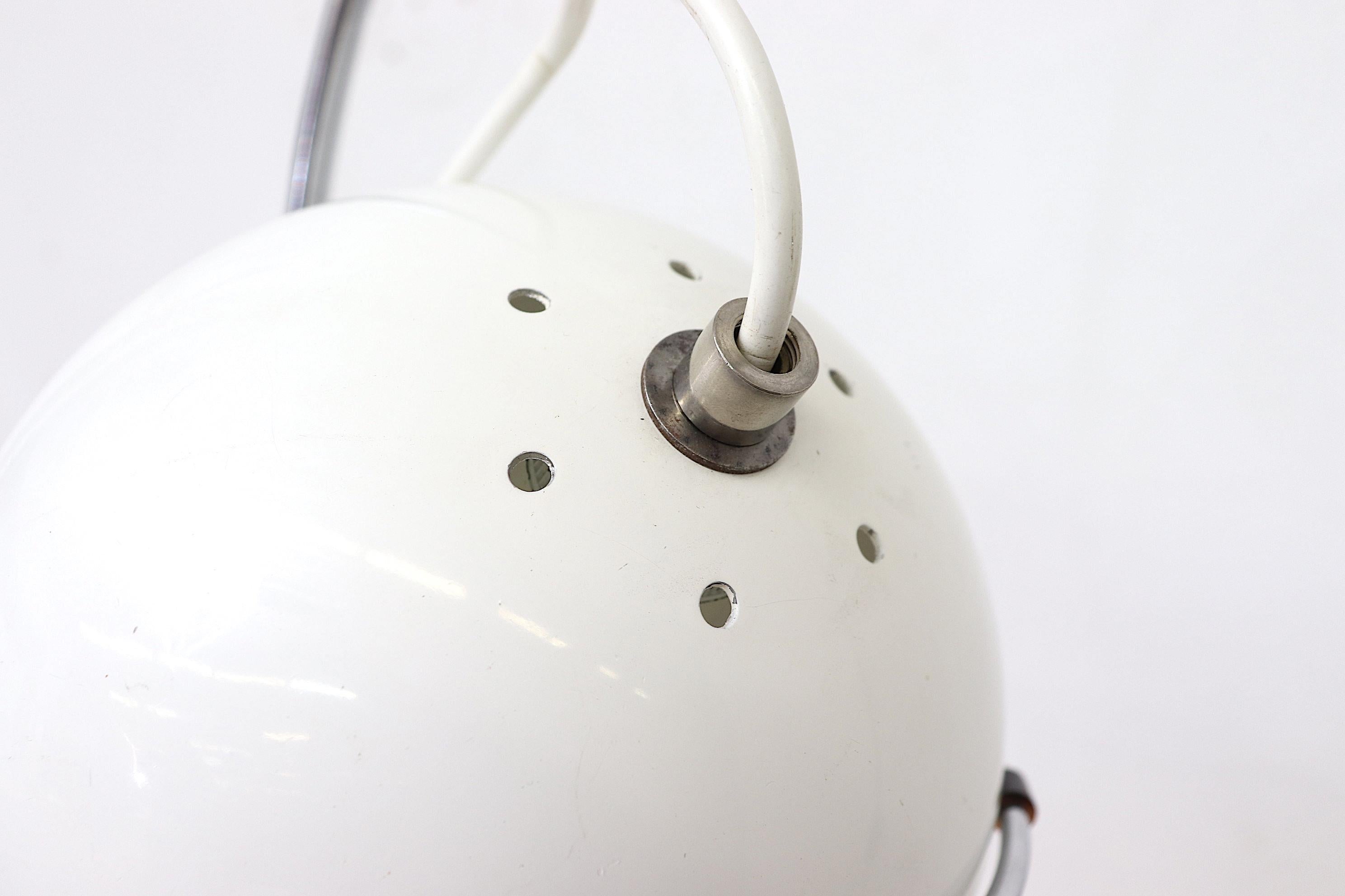 Gepo Arc Wall Lamp White and Chrome 7