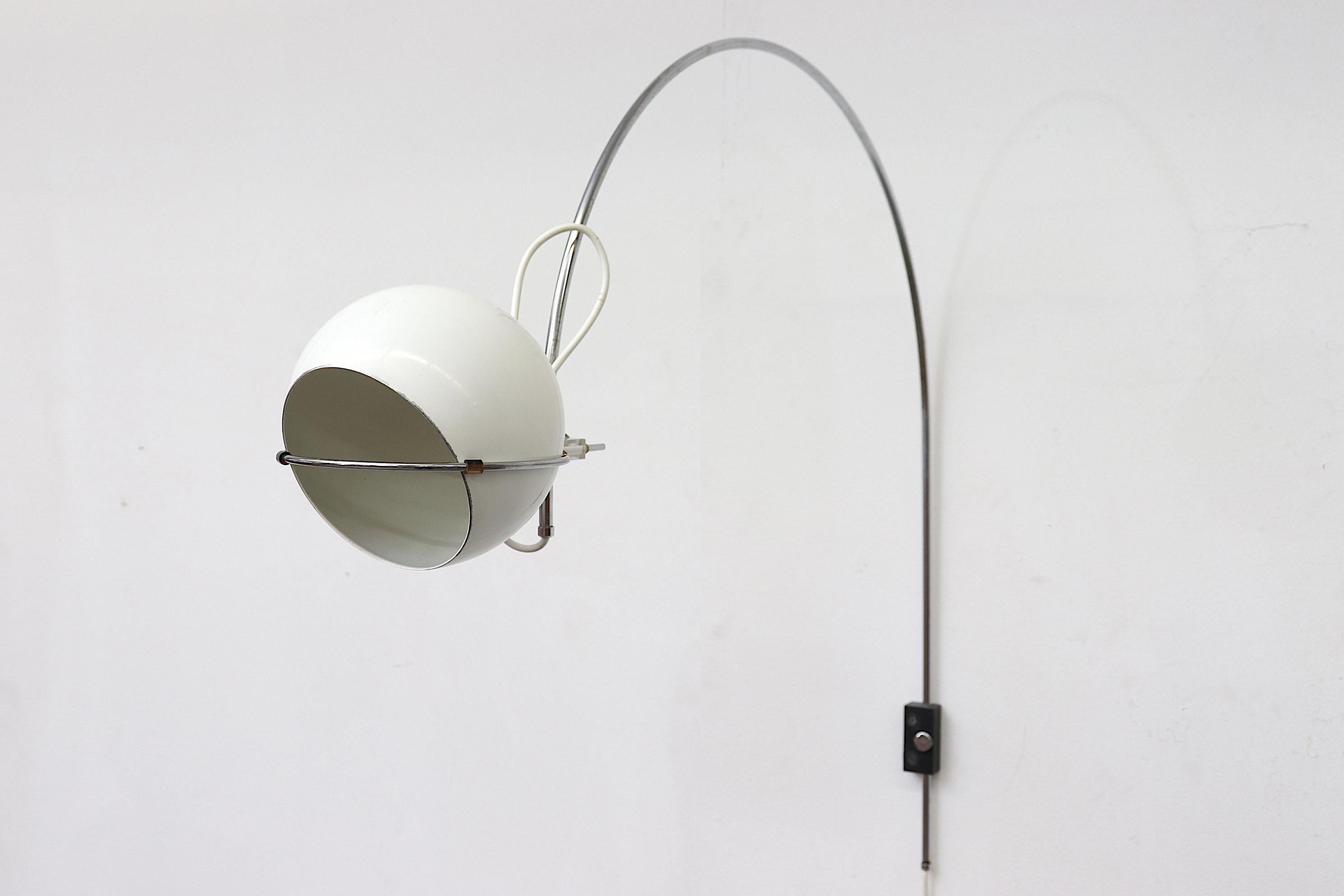 Gepo Arc Wall Lamp White and Chrome In Good Condition In Los Angeles, CA