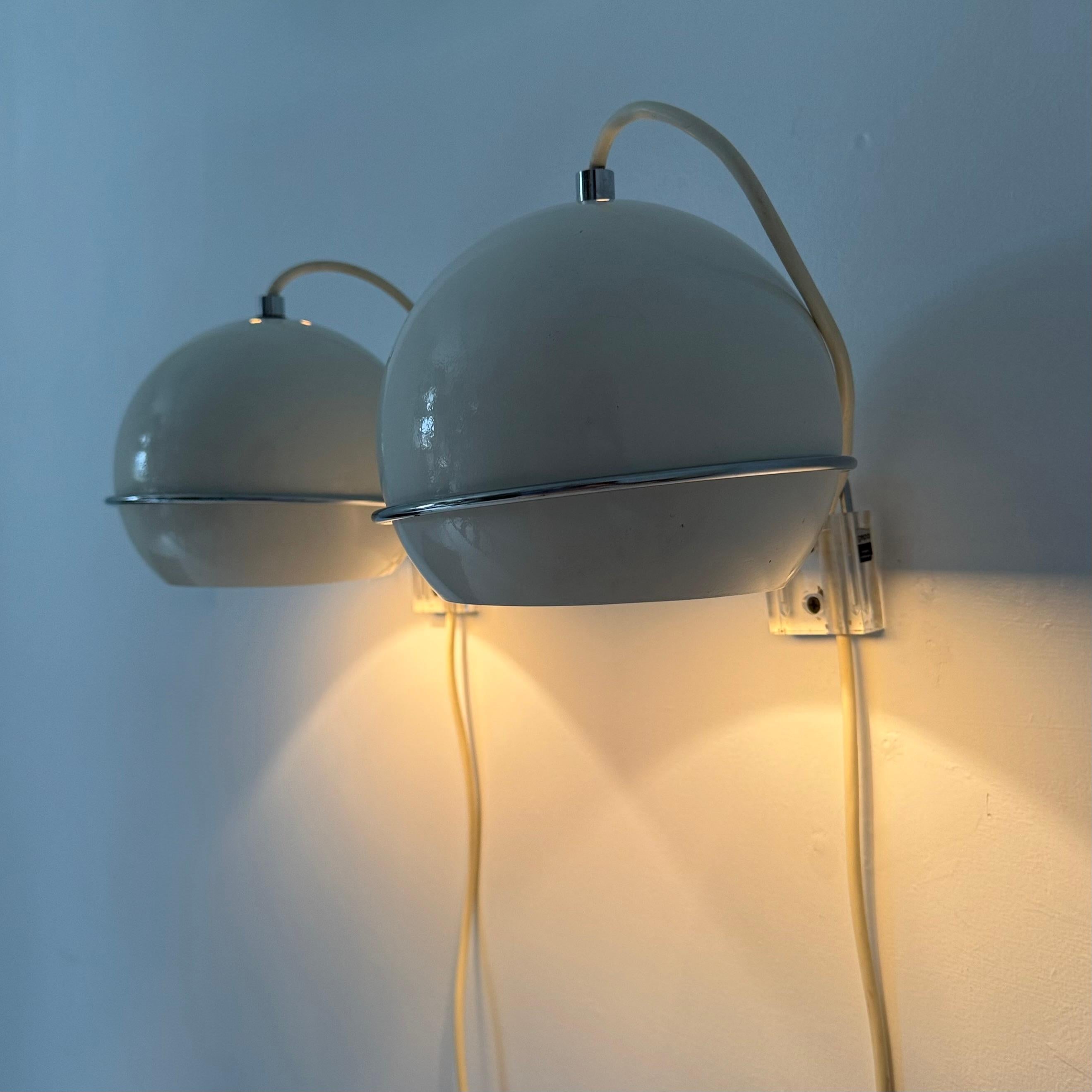 Métal Applique Gepo globe oculaire , 1970 en vente