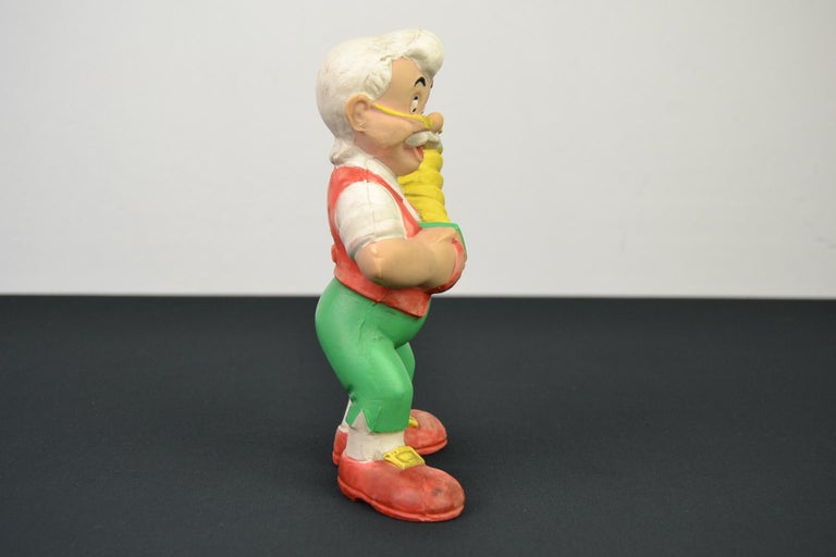 Geppetto Pinocchio Puppenpuppe aus Gummi, Walt Disney Productions im  Angebot bei 1stDibs