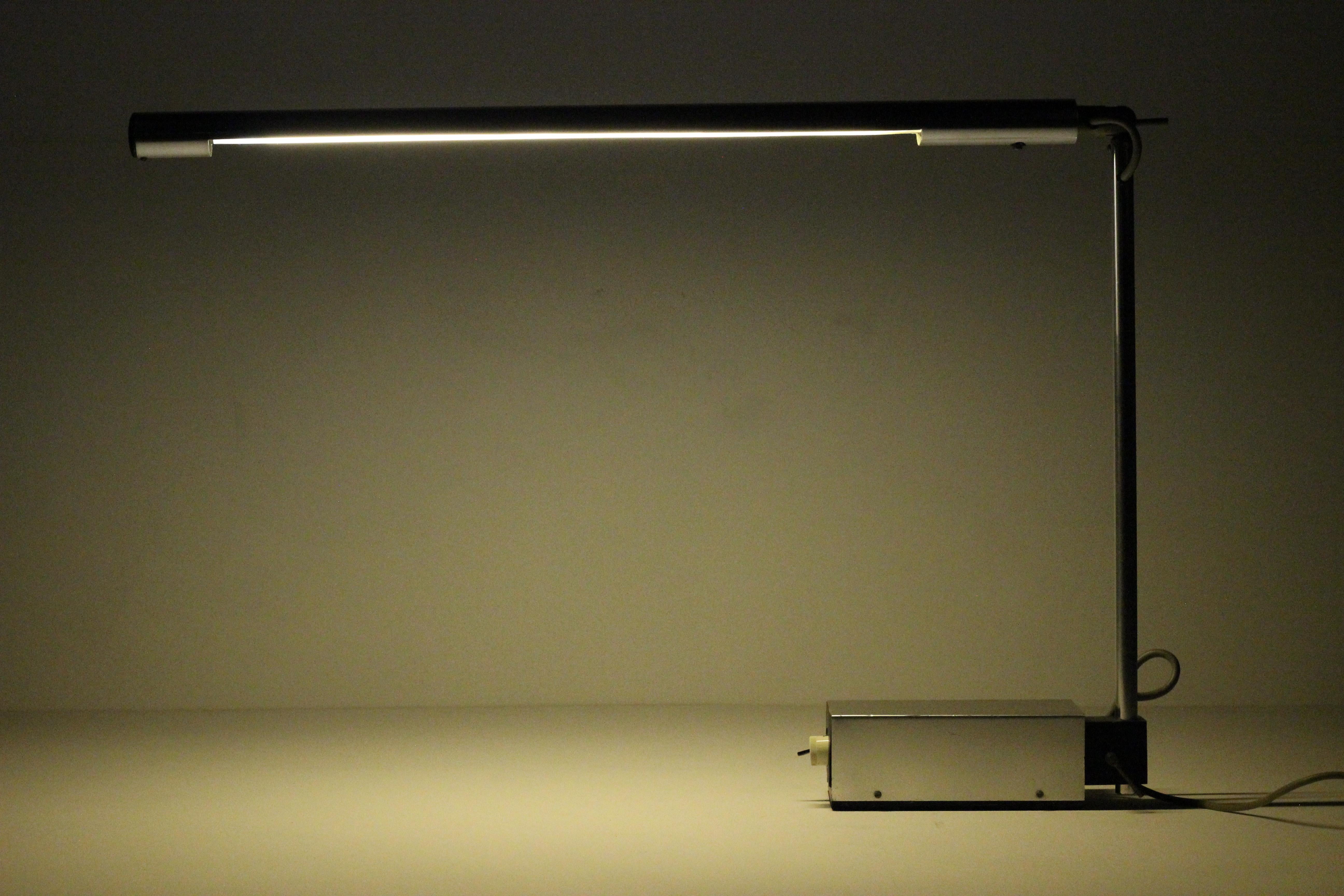 Gerald Abramovitz Best and Lloyd Aluminium Cantilever Desk Lamp model 41555 MK2 (Moderne der Mitte des Jahrhunderts) im Angebot