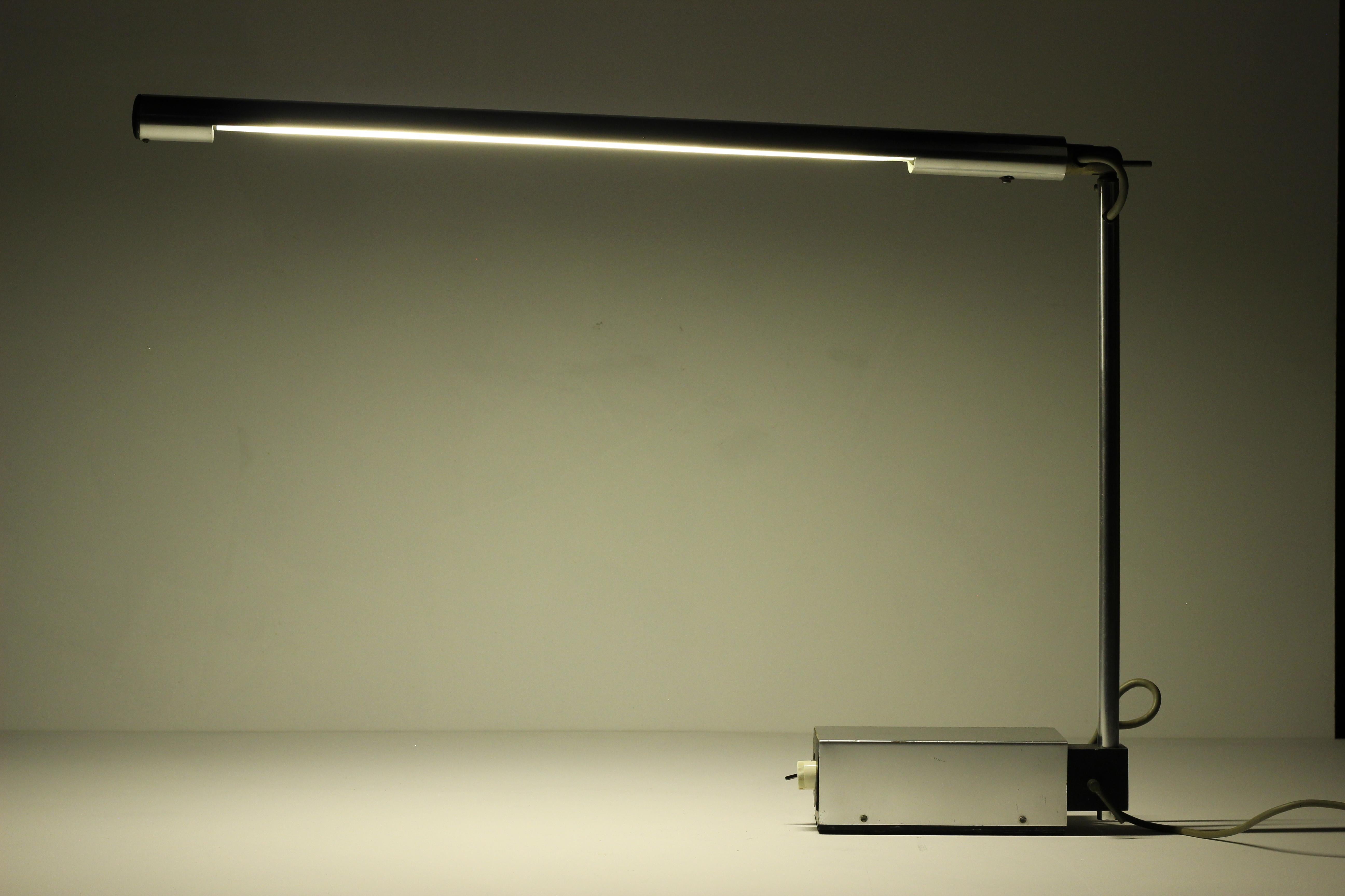 Gerald Abramovitz Best and Lloyd Aluminium Cantilever Desk Lamp model 41555 MK2 im Zustand „Gut“ im Angebot in London, GB