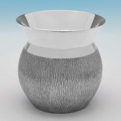 Gerald Benney, The Lawson Vase, poinçonné en argent sterling en 1981
