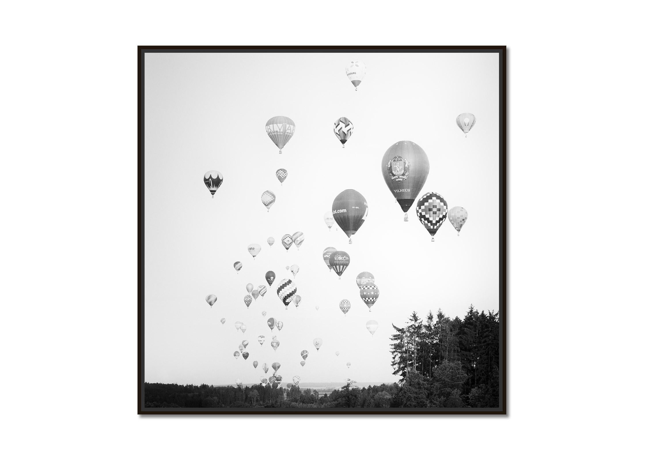 Hot Air Balloon World Championship, black and white art photography, landscape - Photograph by Gerald Berghammer, Ina Forstinger