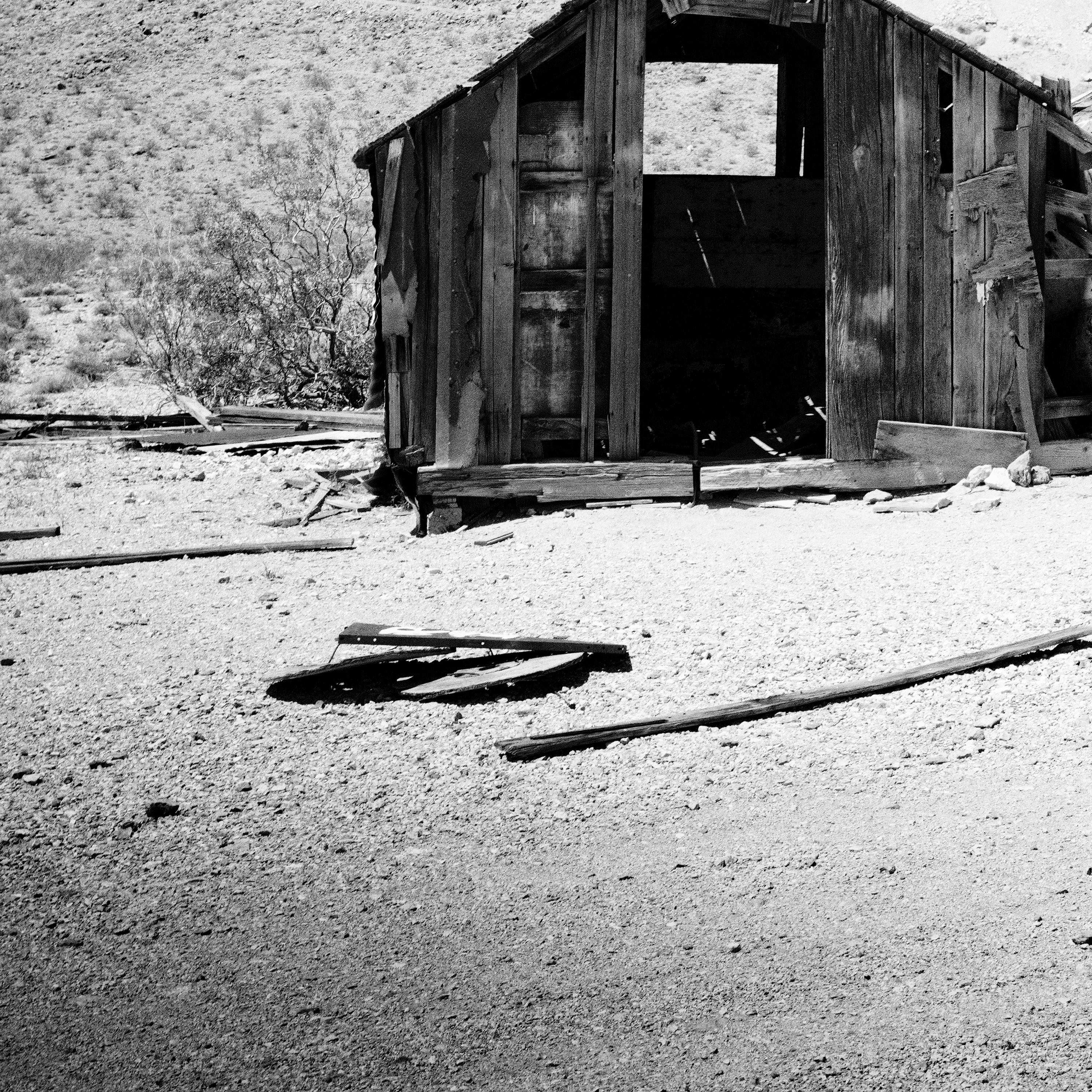 Abandoned, House, Desert, Arizona, USA, black and white landscape photography For Sale 2