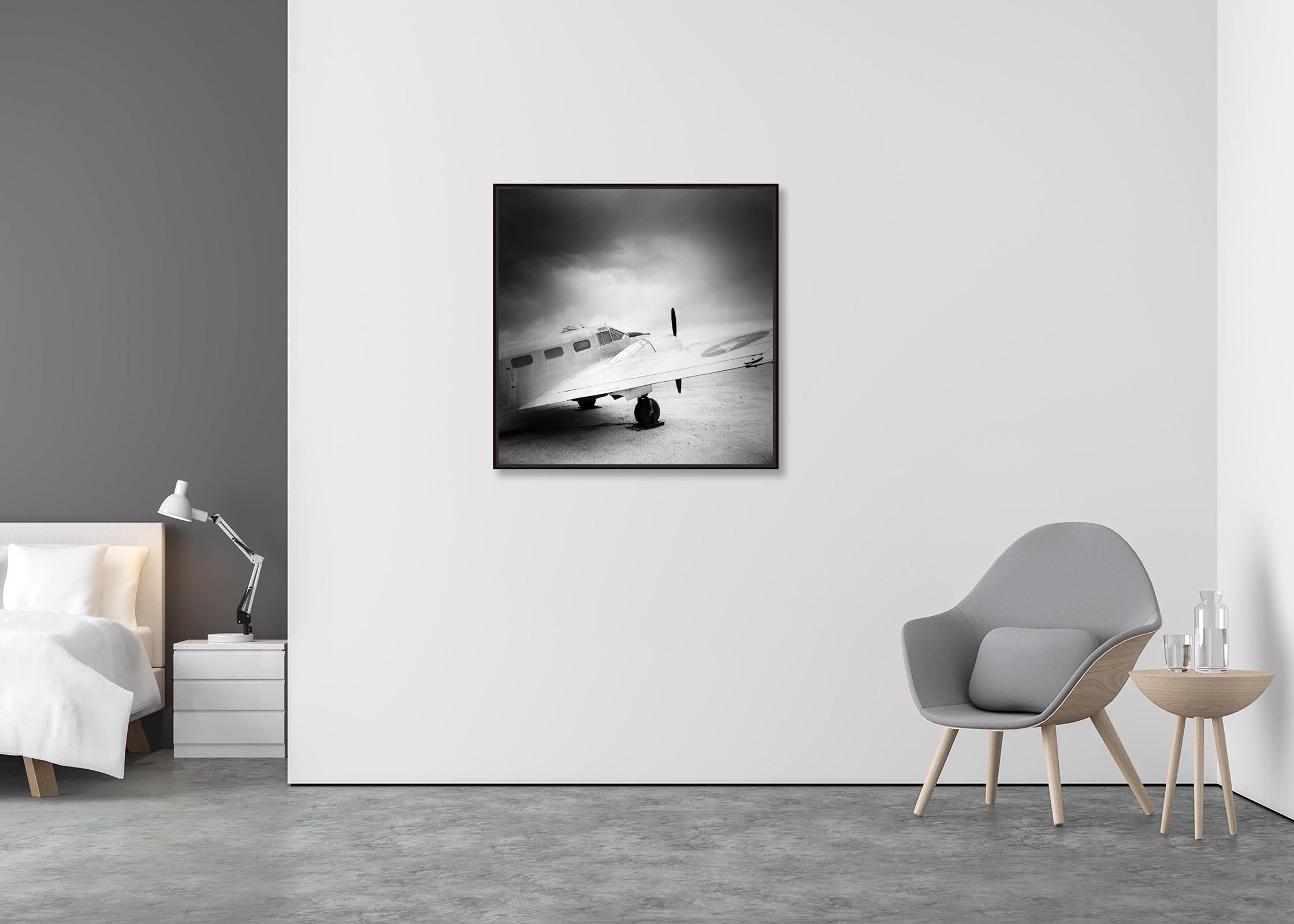 Airplane Beechcraft AT-7 Navigator, Arizona, USA, b&w art photography, print - Contemporary Photograph by Gerald Berghammer