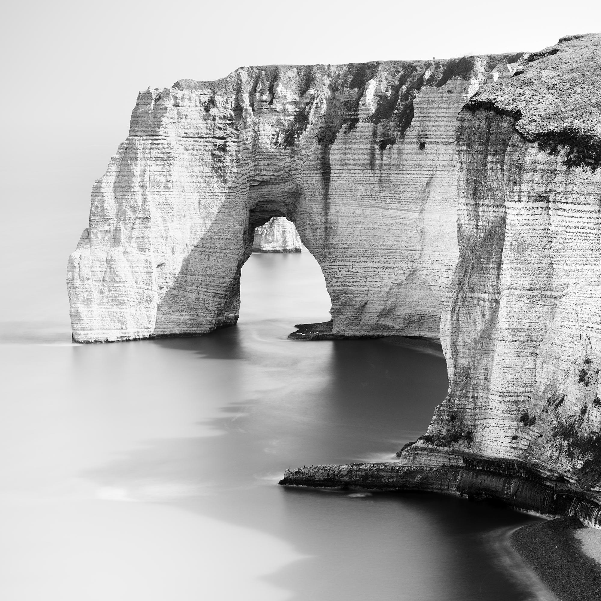 Alabasterküste, Etretat, Frankreich, Langzeitbelichtung, Landschaftsfotografie der bildenden Kunst im Angebot 3