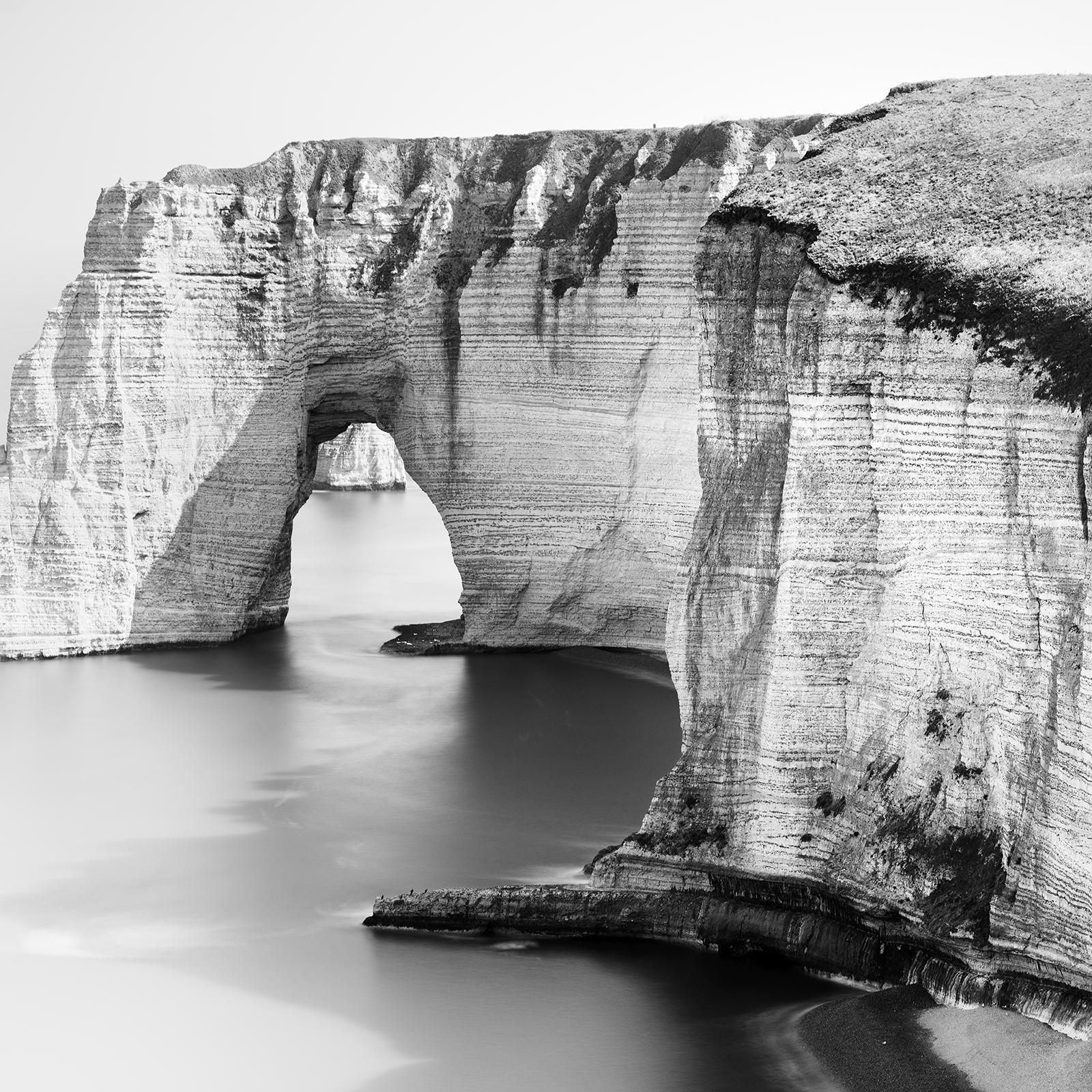 Alabasterküste, Etretat, Langzeitbelichtungsfotografie, Meereslandschaft in limitierter Auflage im Angebot 3