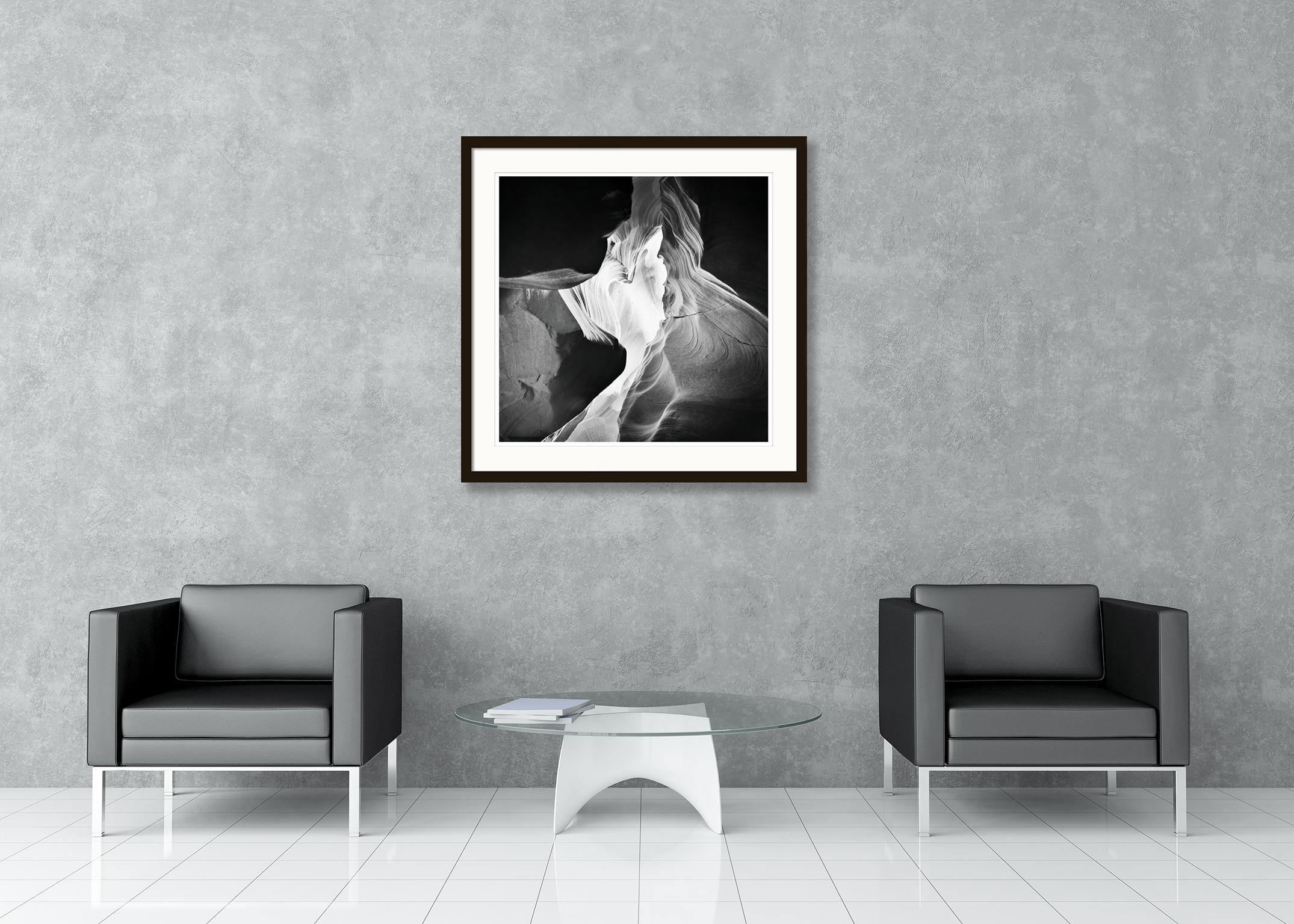 Paisaje acuático de larga exposición en blanco y negro - fotografía de paisaje. Impresión con tinta de pigmento de archivo de una edición limitada de 9. Todas las impresiones de Gerald Berghammer se realizan por encargo en ediciones limitadas sobre