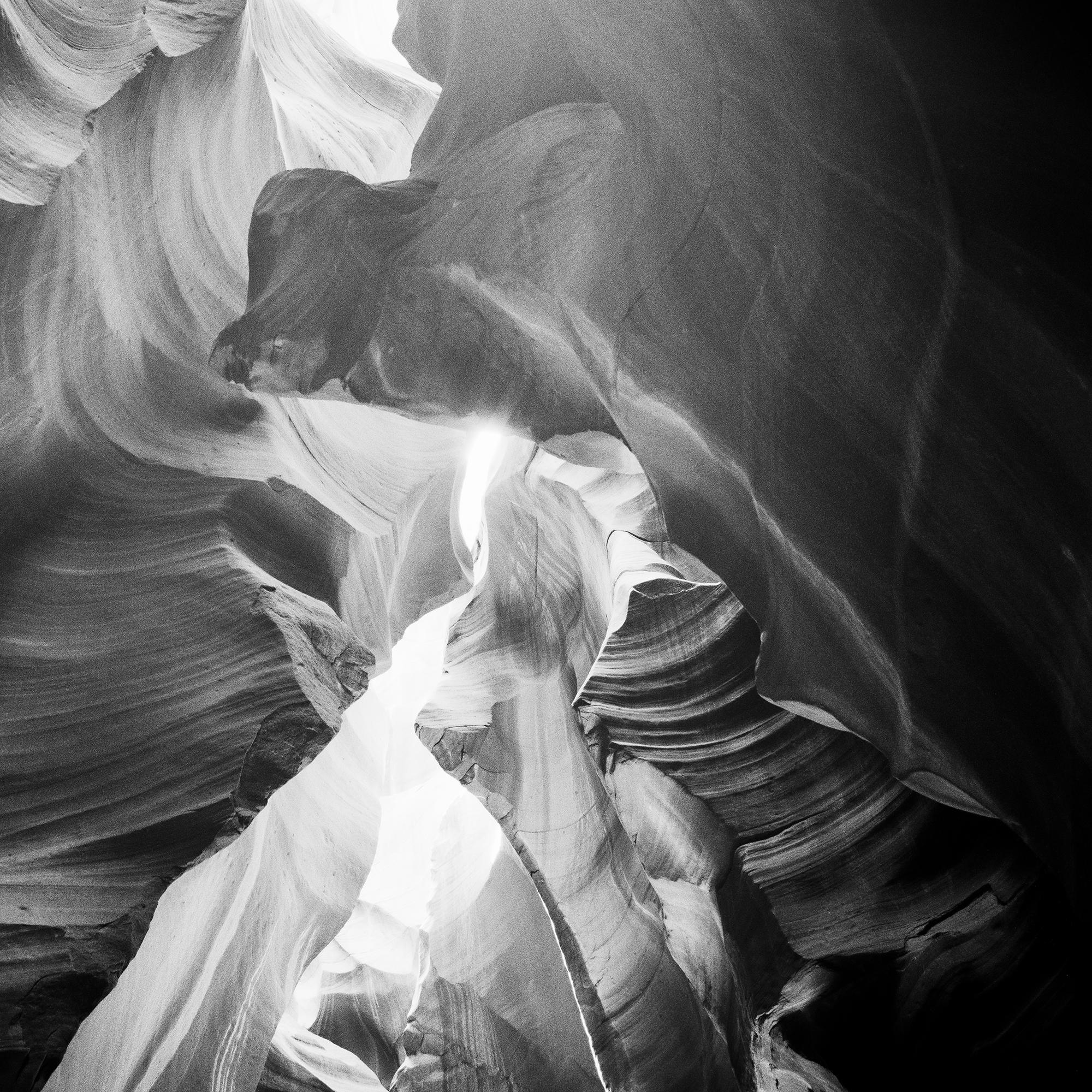 Désert d'Antelope Canyon, États-Unis, abstrait, photographie en noir et blanc, paysage en vente 6