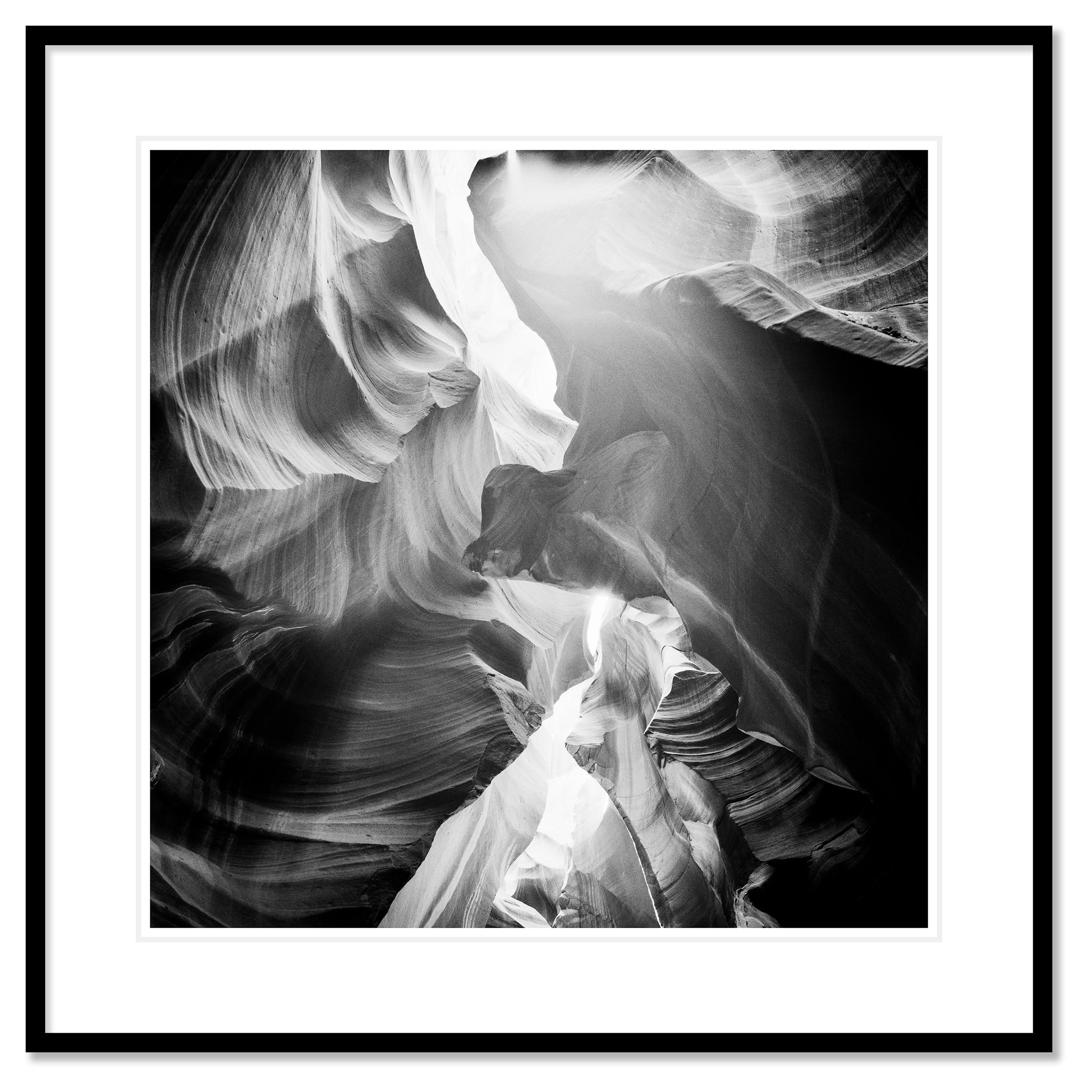 Désert d'Antelope Canyon, États-Unis, abstrait, photographie en noir et blanc, paysage en vente 1