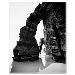 Arches, Formations, plage de Catedrais, formation rocheuse, photographie noir et blanc paysage