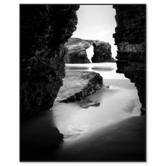 Arches on Catedrais, Beach, Rocks, photographie monochrome, tirage limité