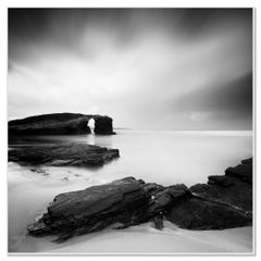 Comme Catedrais Beach, Atlantic Ocean, photographie monochrome, édition limitée