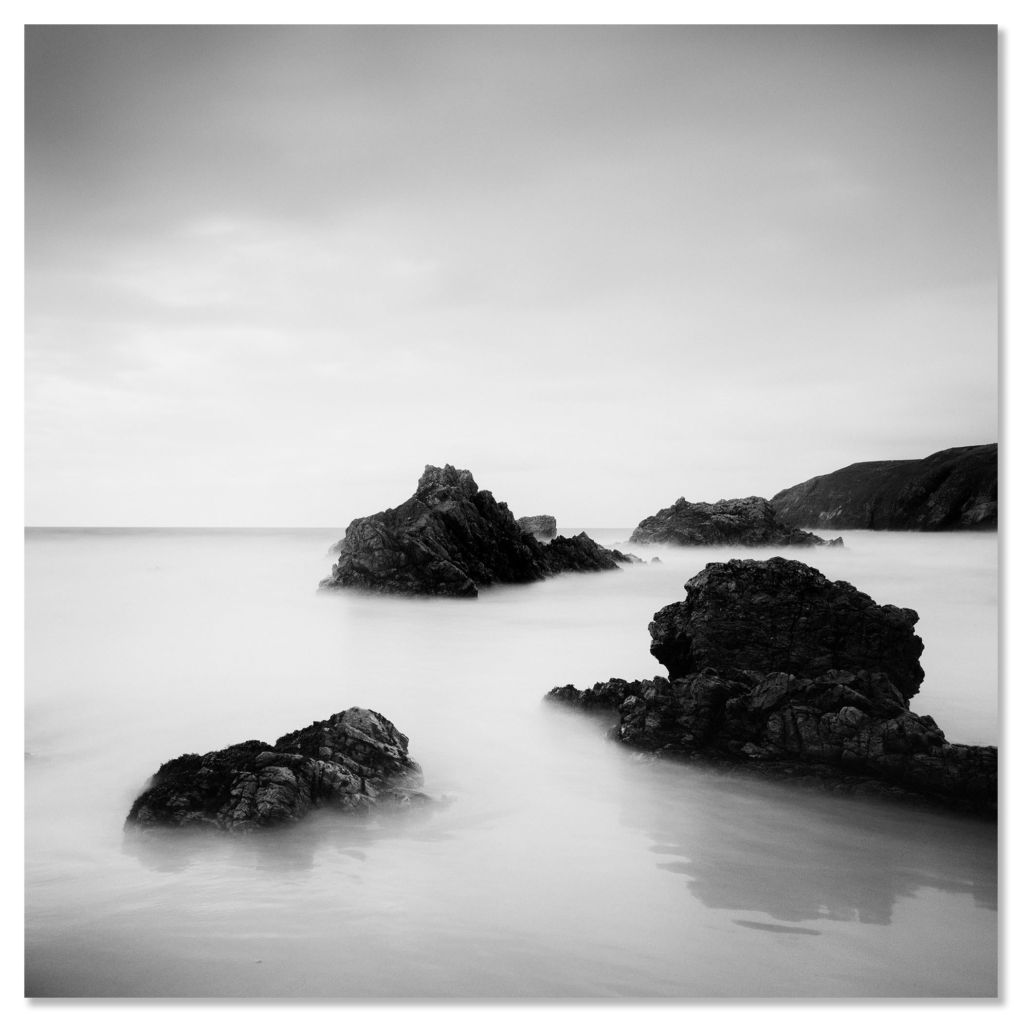 Plage Whiting, littoral, Écosse, photographie de paysage en noir et blanc en vente 3