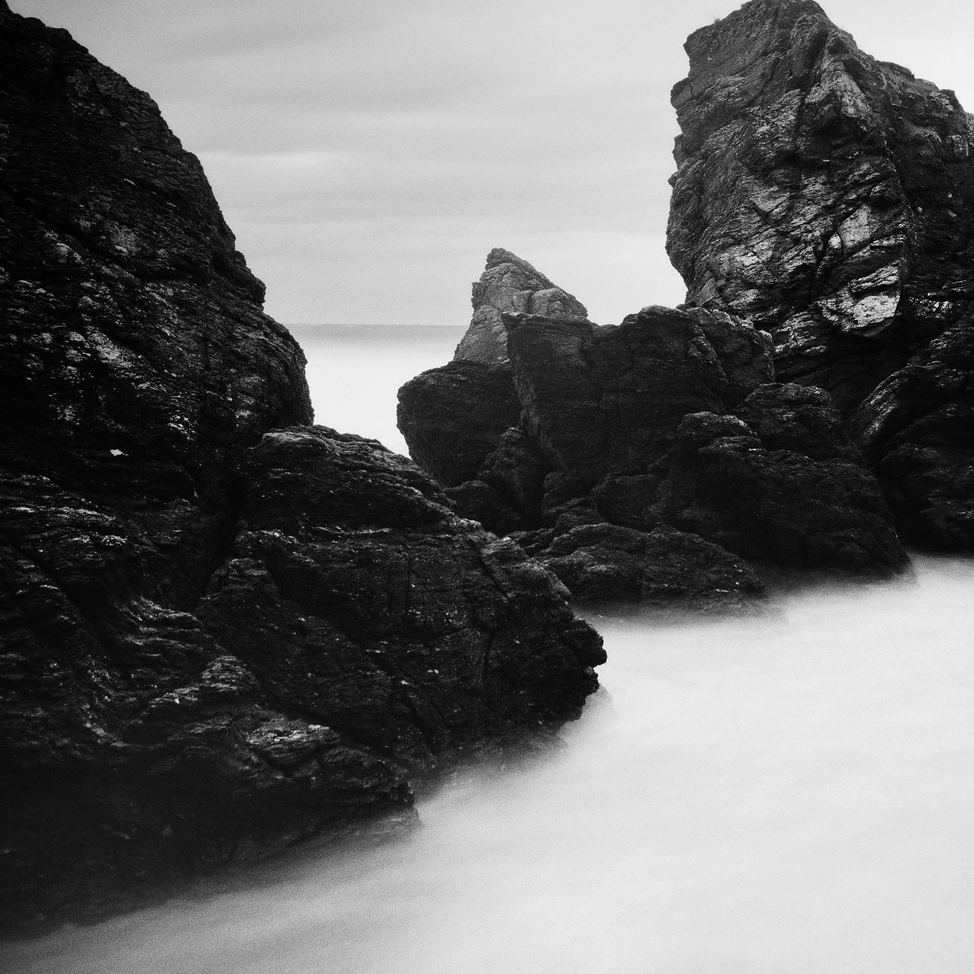 Winning Beach, Schottland, Kunstschwarz-Weiß-Fotografie, Landschaft im Angebot 3