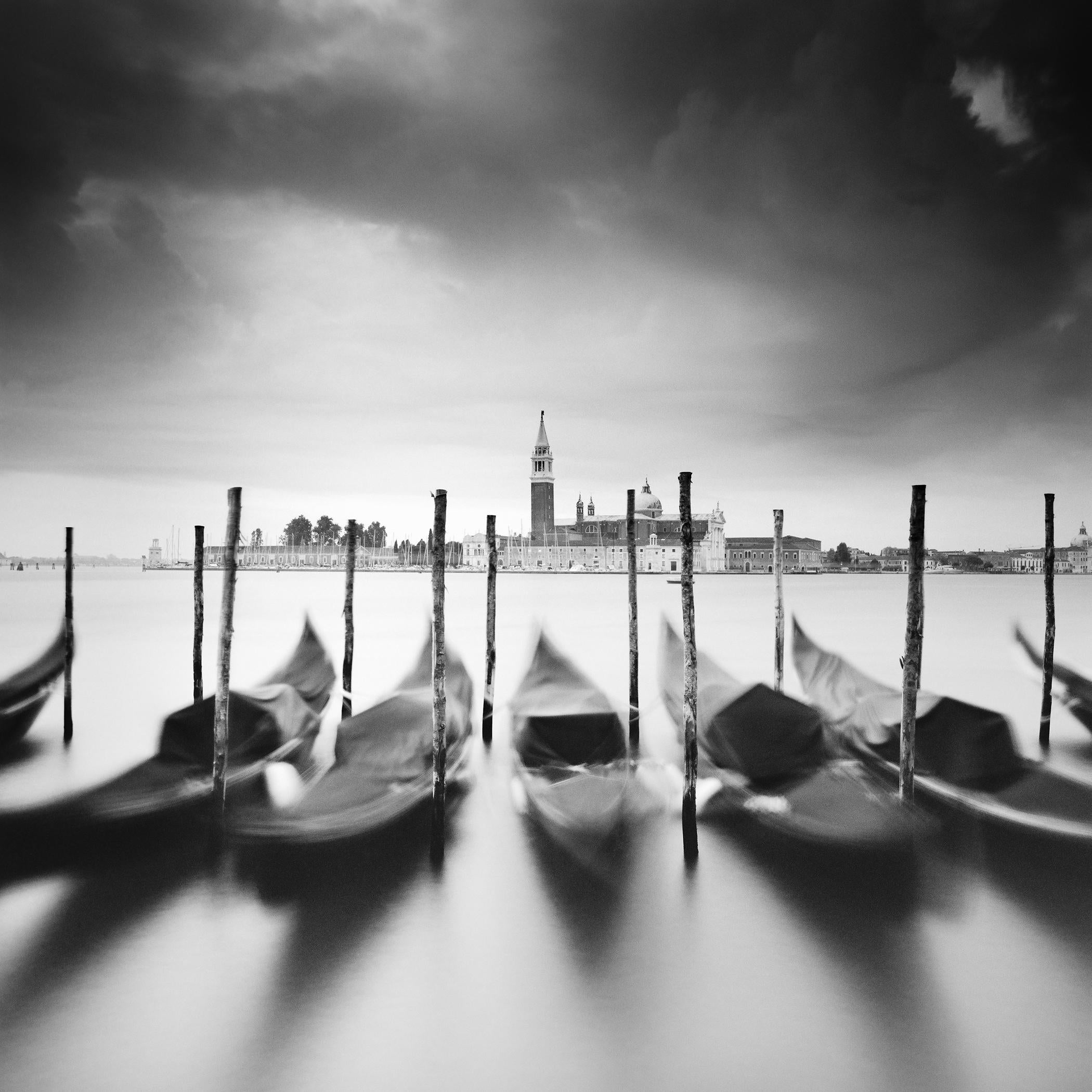 Landscape Photograph di Gerald Berghammer - Basilica di San Giorgio Maggiore, Venezia, fotografia in bianco e nero, edizione limitata