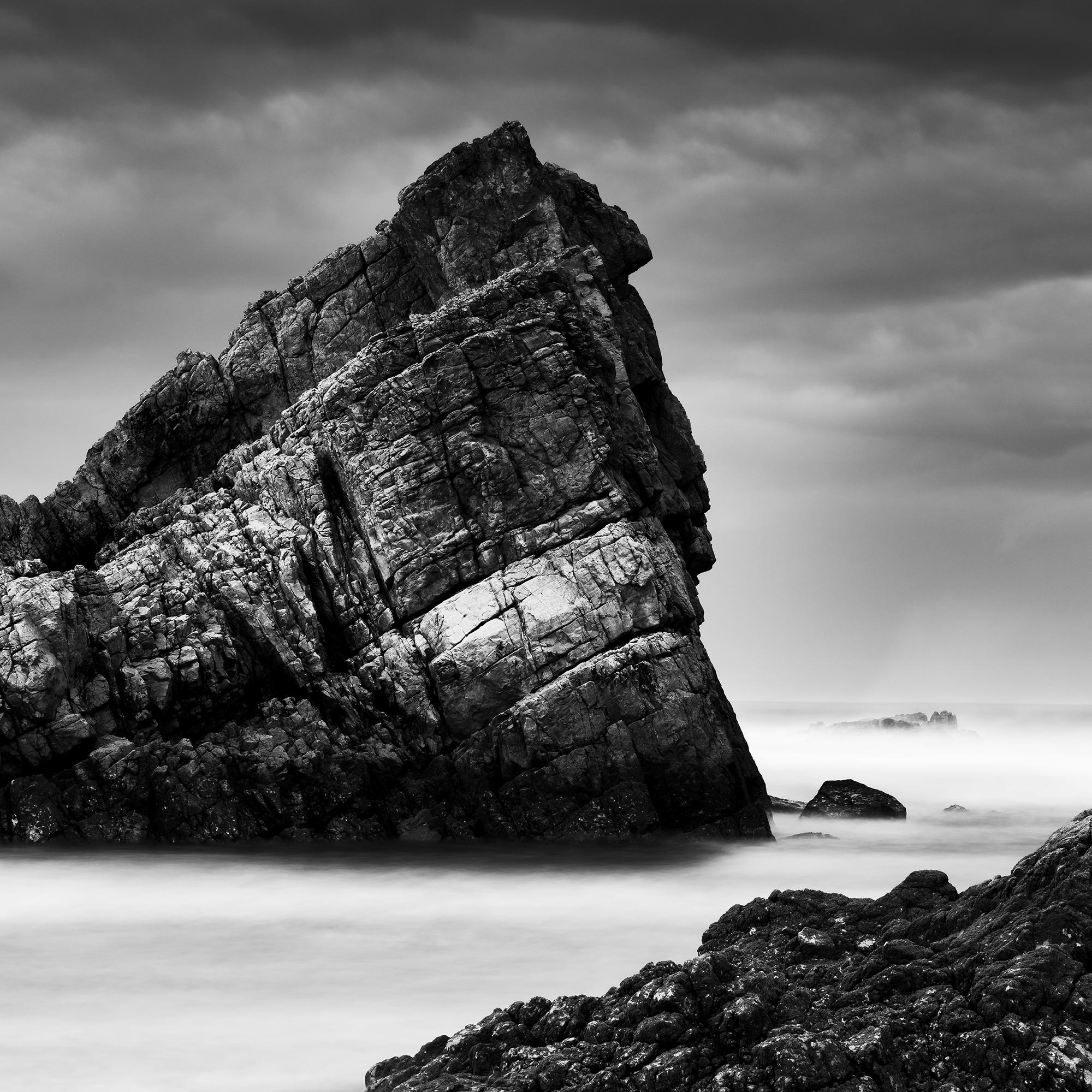 Mar Cantábrico, costa, playa, España, fotografía de paisaje en blanco y negro en venta 7