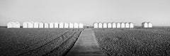 Beach Huts Panorama, fotografia in bianco e nero, paesaggio, edizione limitata