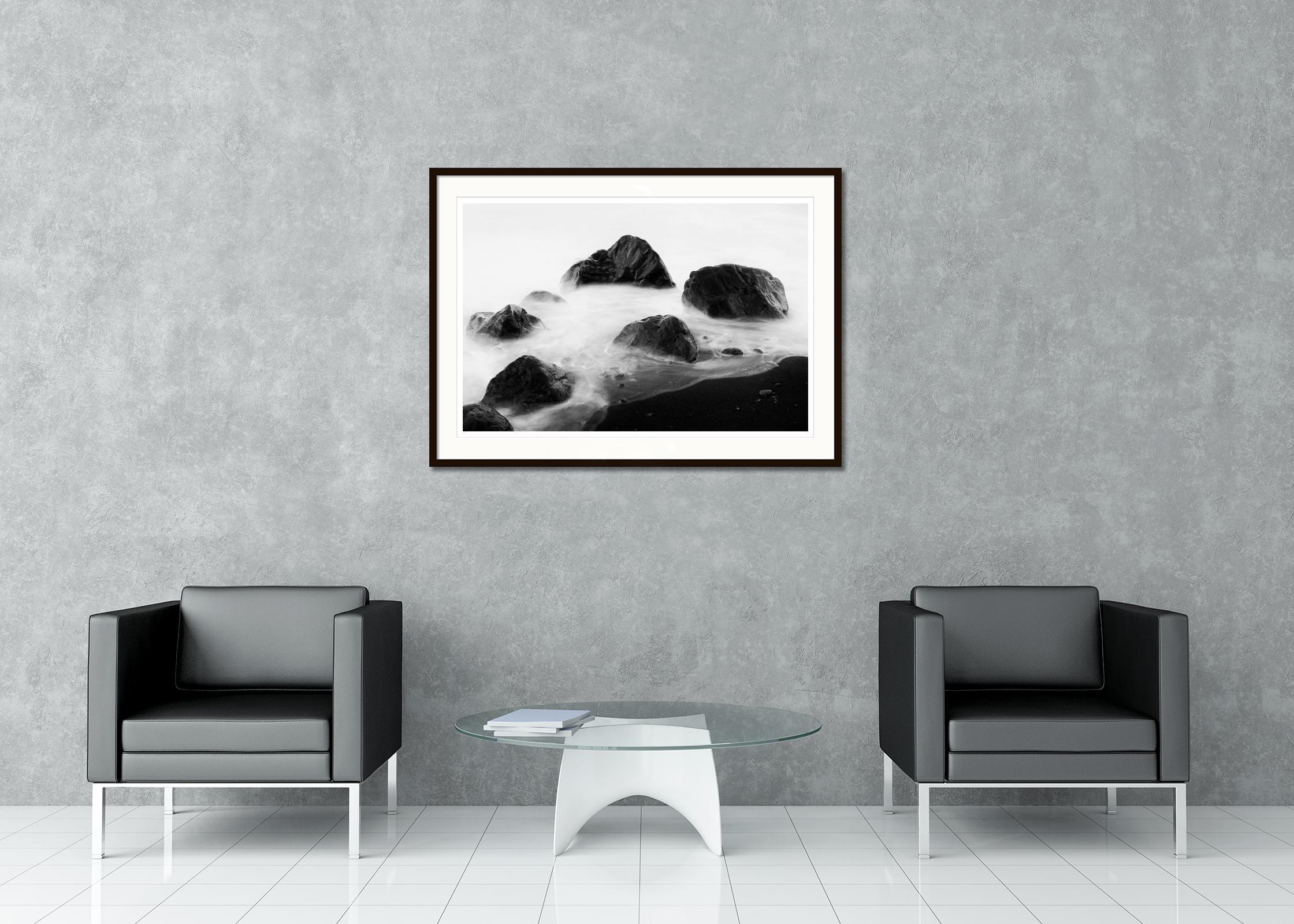 Black Rocks and a few Stones, photographie d'art en noir et blanc, paysage en vente 1